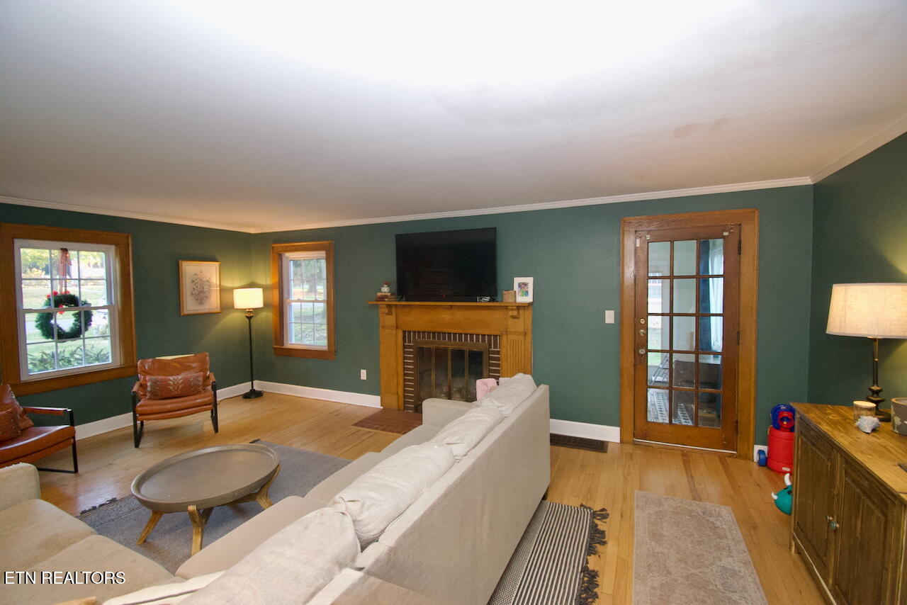 Maryville, Tennessee, 37803, United States, 4 Bedrooms Bedrooms, ,3 BathroomsBathrooms,Residential,For Sale,1989272