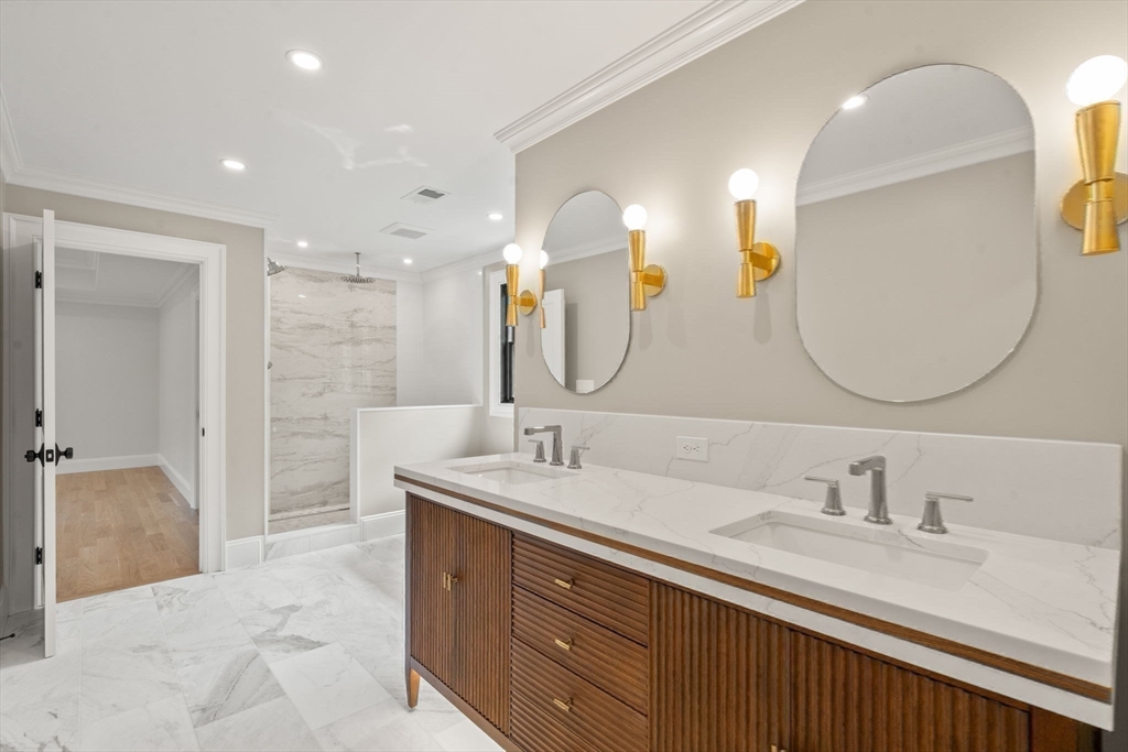 Westwood, Massachusetts, 02090, United States, 5 Bedrooms Bedrooms, ,5 BathroomsBathrooms,Residential,For Sale,1911878