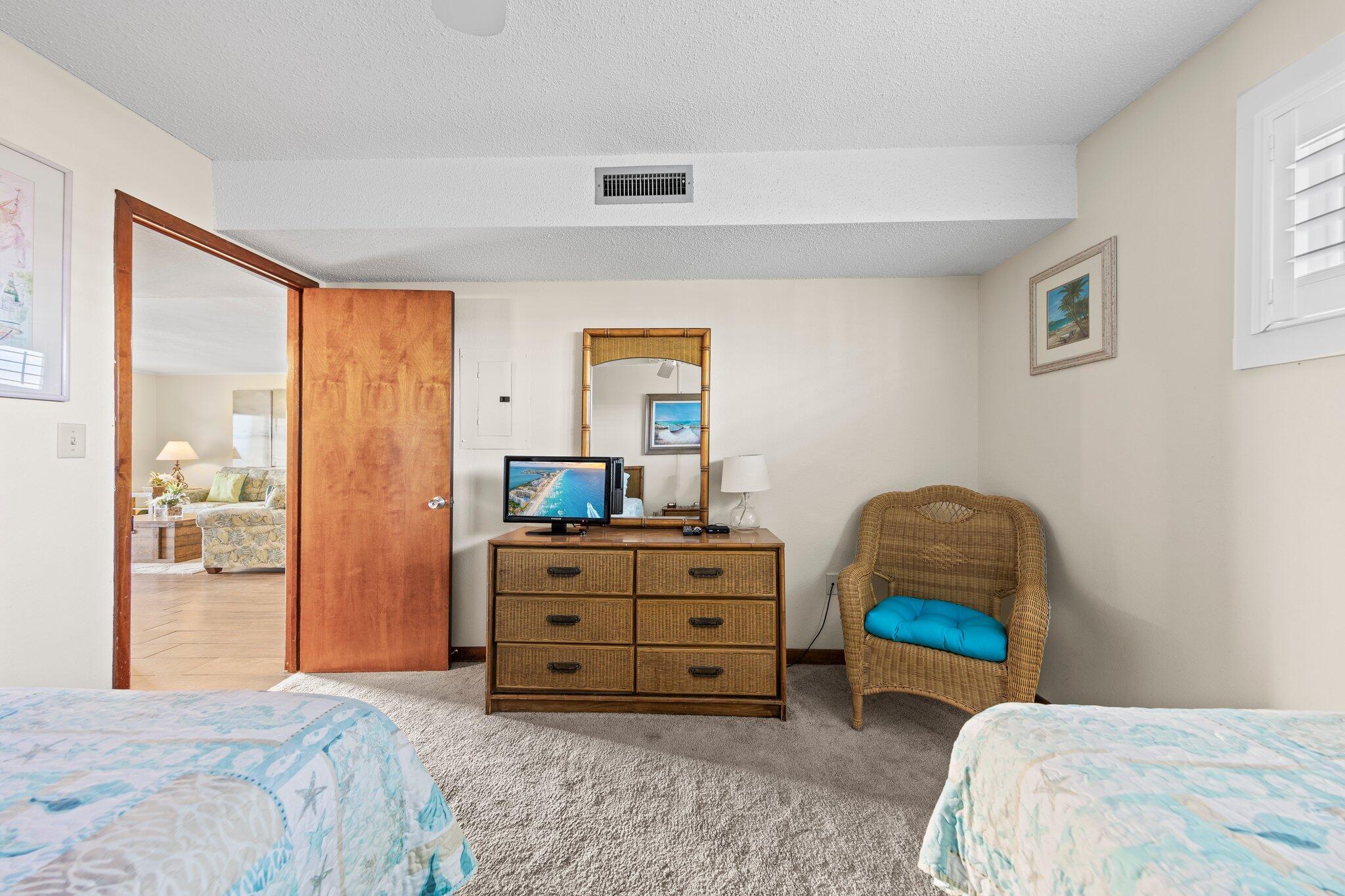 Destin, Florida, 32541, United States, 2 Bedrooms Bedrooms, ,2 BathroomsBathrooms,Residential,For Sale,1861744