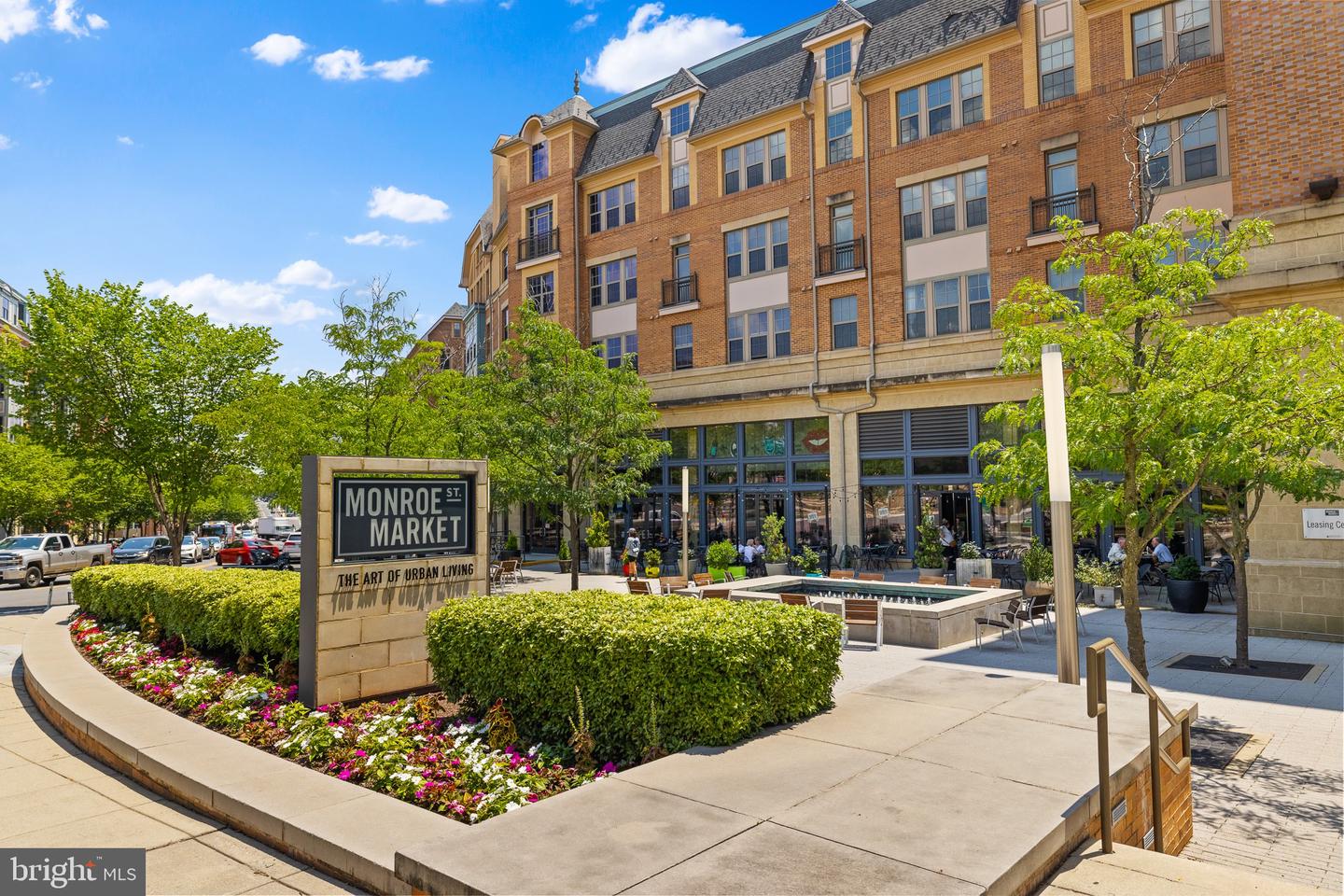 Washington, District of Columbia, 20002, United States, 3 Bedrooms Bedrooms, ,2 BathroomsBathrooms,Residential,For Sale,1964889