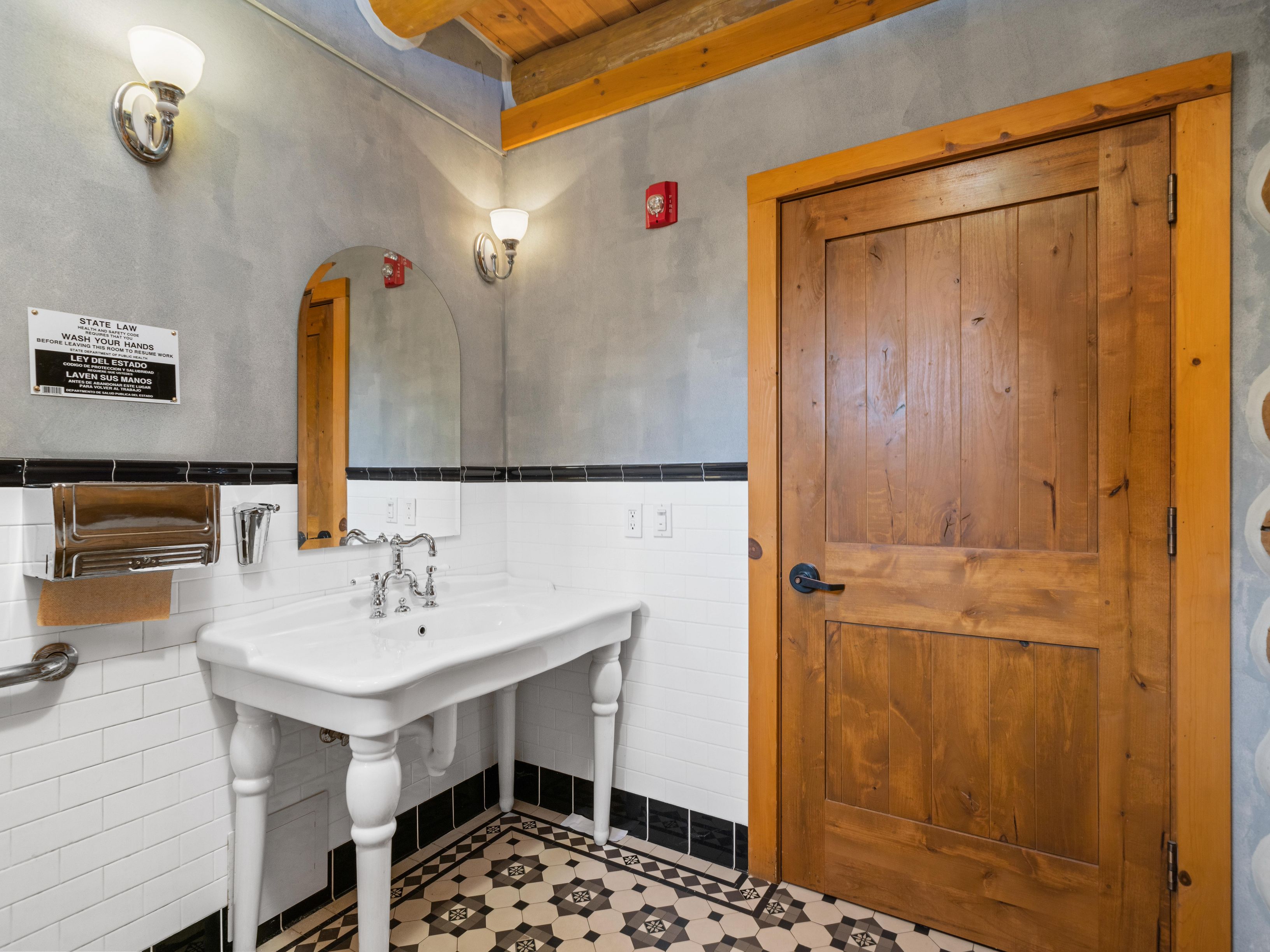  3220 Pondorado Road, Camino, CA 95709 - 物件實景