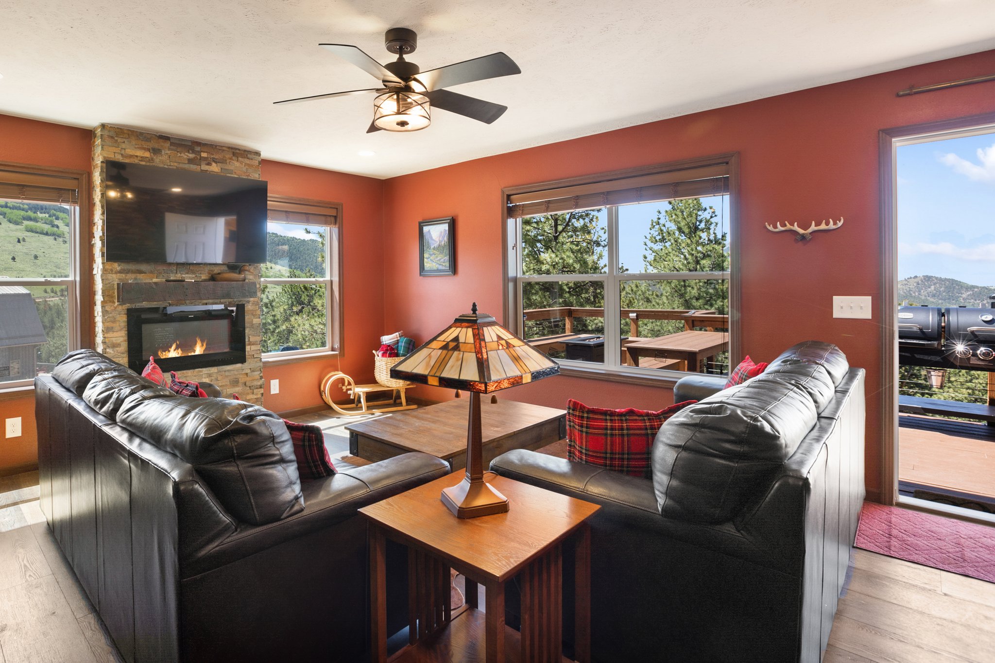 Cripple Creek, Colorado, 80813, United States, 4 Bedrooms Bedrooms, ,3 BathroomsBathrooms,Residential,For Sale,1856963