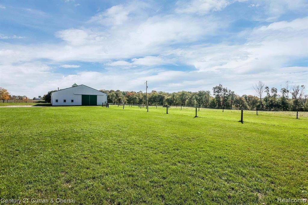 Jackson, Michigan, 49201, United States, 4 Bedrooms Bedrooms, ,3 BathroomsBathrooms,Residential,For Sale,1980498