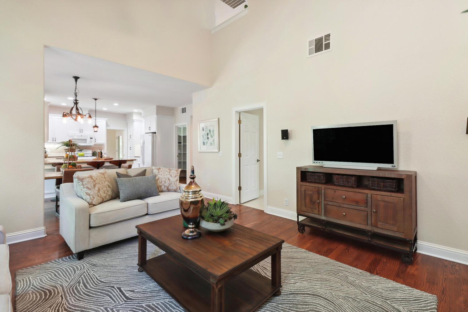 Davis, California, 95618, United States, 4 Bedrooms Bedrooms, ,3 BathroomsBathrooms,Residential,For Sale,1828068