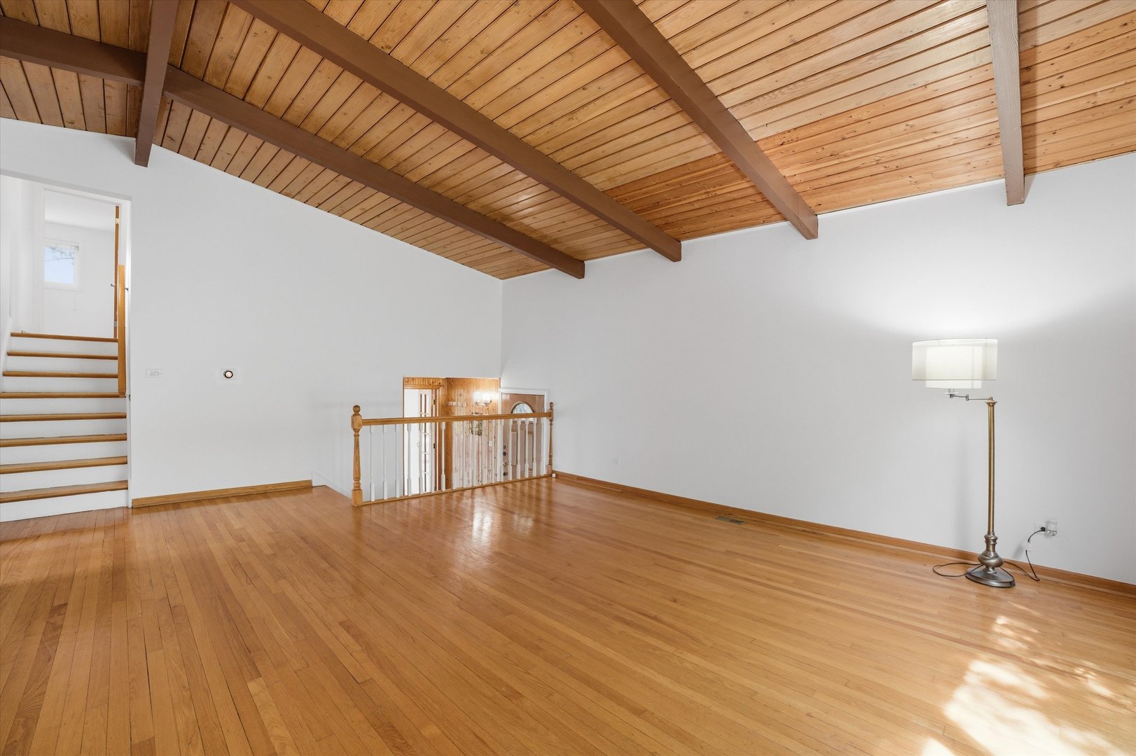 Skokie, Illinois, 60076, United States, 4 Bedrooms Bedrooms, ,2 BathroomsBathrooms,Residential,For Sale,2049150