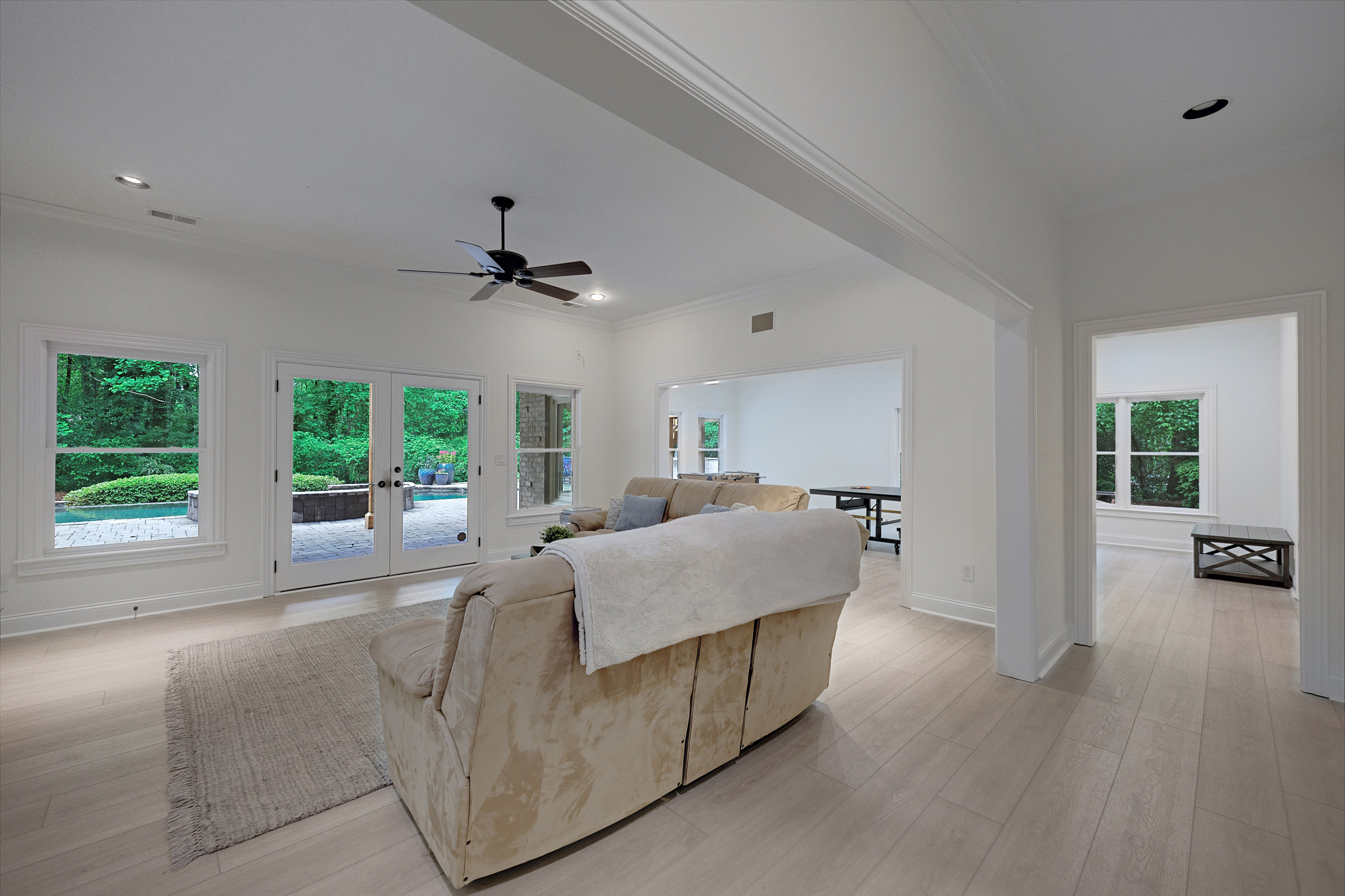  Stunning European-inspired Home on Private, Wooded Lot in East Cobb - 物件實景