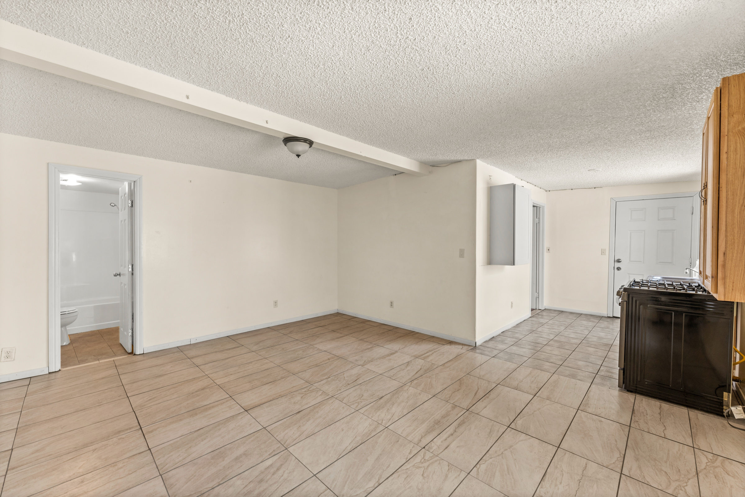 Rialto, California, 92376, United States, 4 Bedrooms Bedrooms, ,2 BathroomsBathrooms,Residential,For Sale,1973663