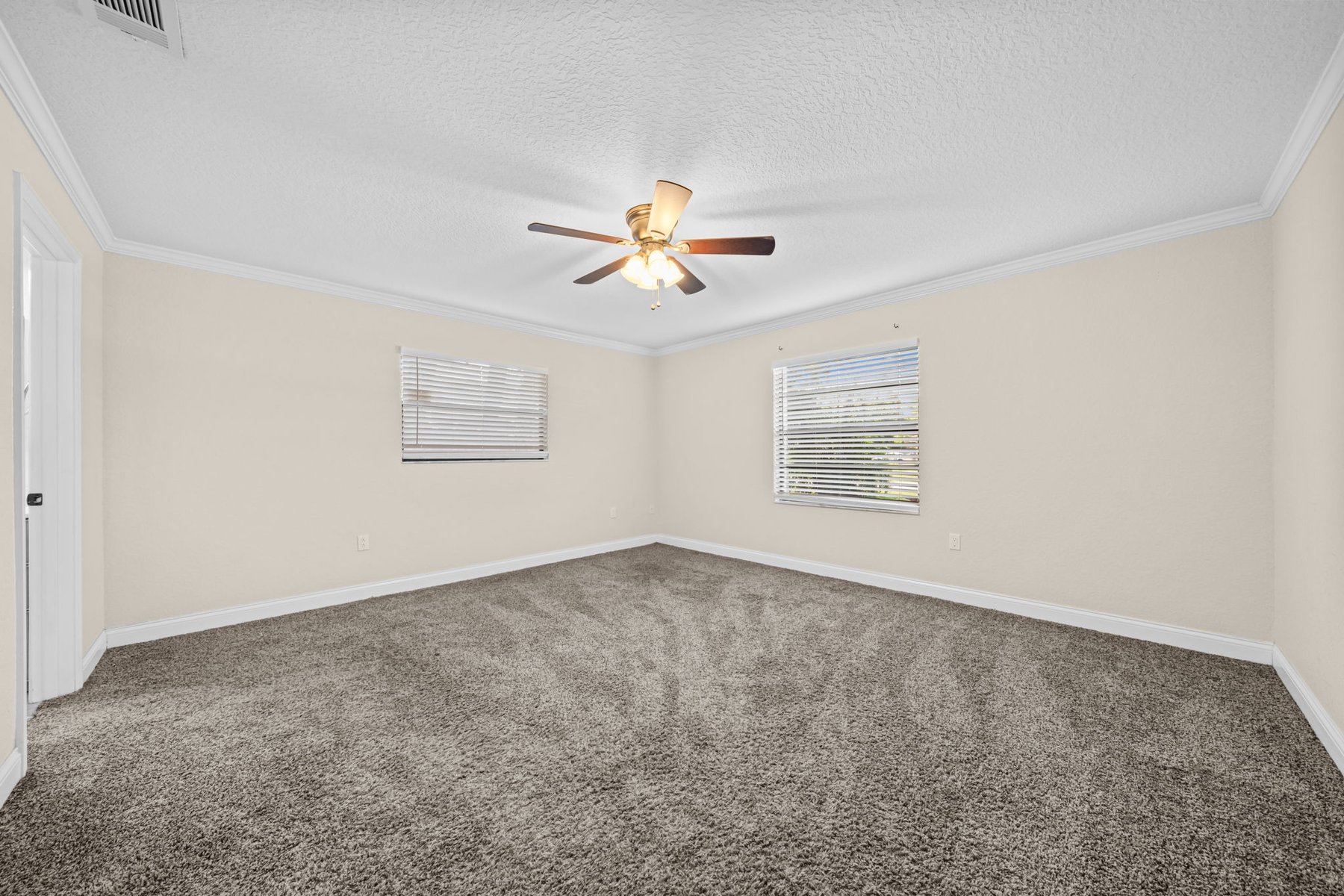  649 Narragansett Street NE, Palm Bay, FL, 32907 - 物件實景