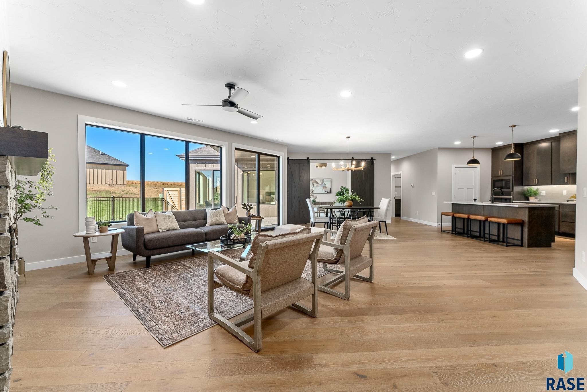 Sioux Falls, South Dakota, 57110, United States, 4 Bedrooms Bedrooms, ,3 BathroomsBathrooms,Residential,For Sale,2005284