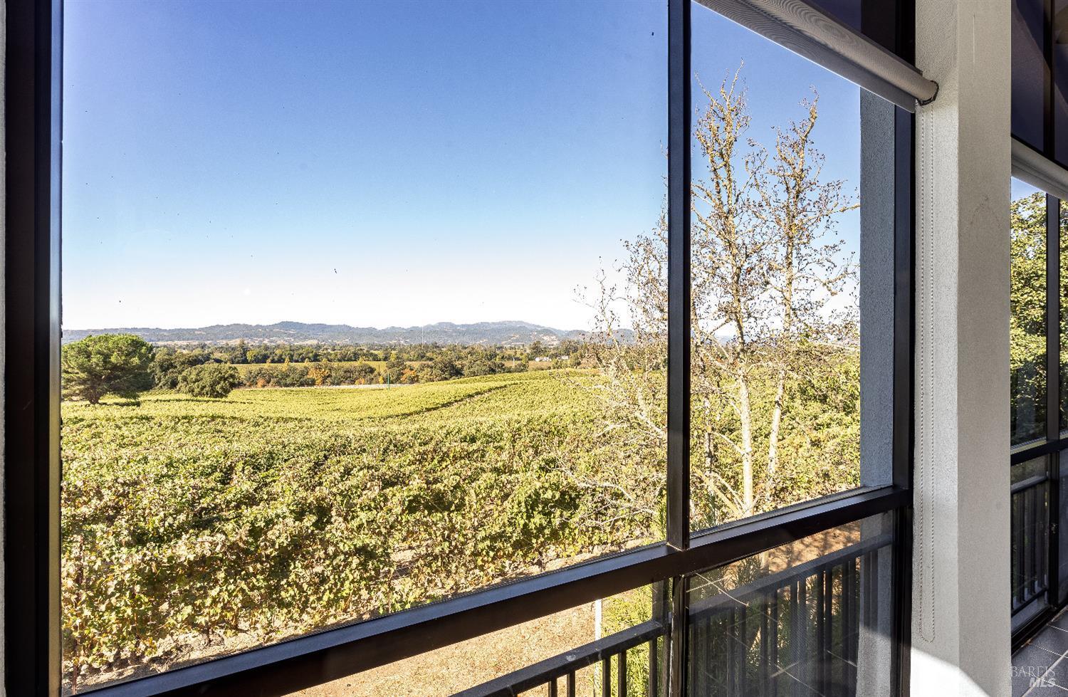 Napa, California, 94558, United States, 4 Bedrooms Bedrooms, ,6 BathroomsBathrooms,Residential,For Sale,1847246