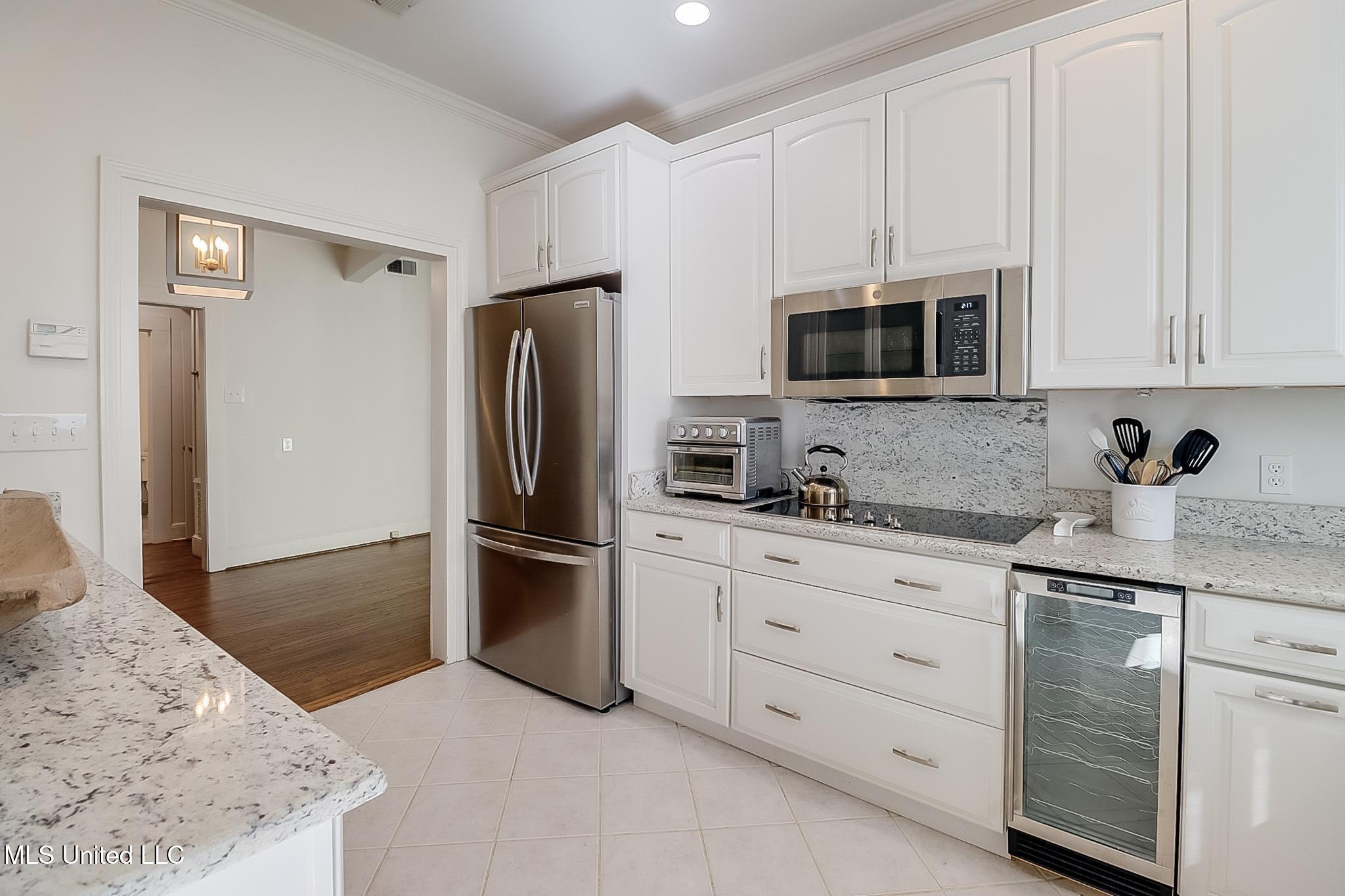 Pass Christian, Mississippi, 39571, United States, 3 Bedrooms Bedrooms, ,2 BathroomsBathrooms,Residential,For Sale,1987859