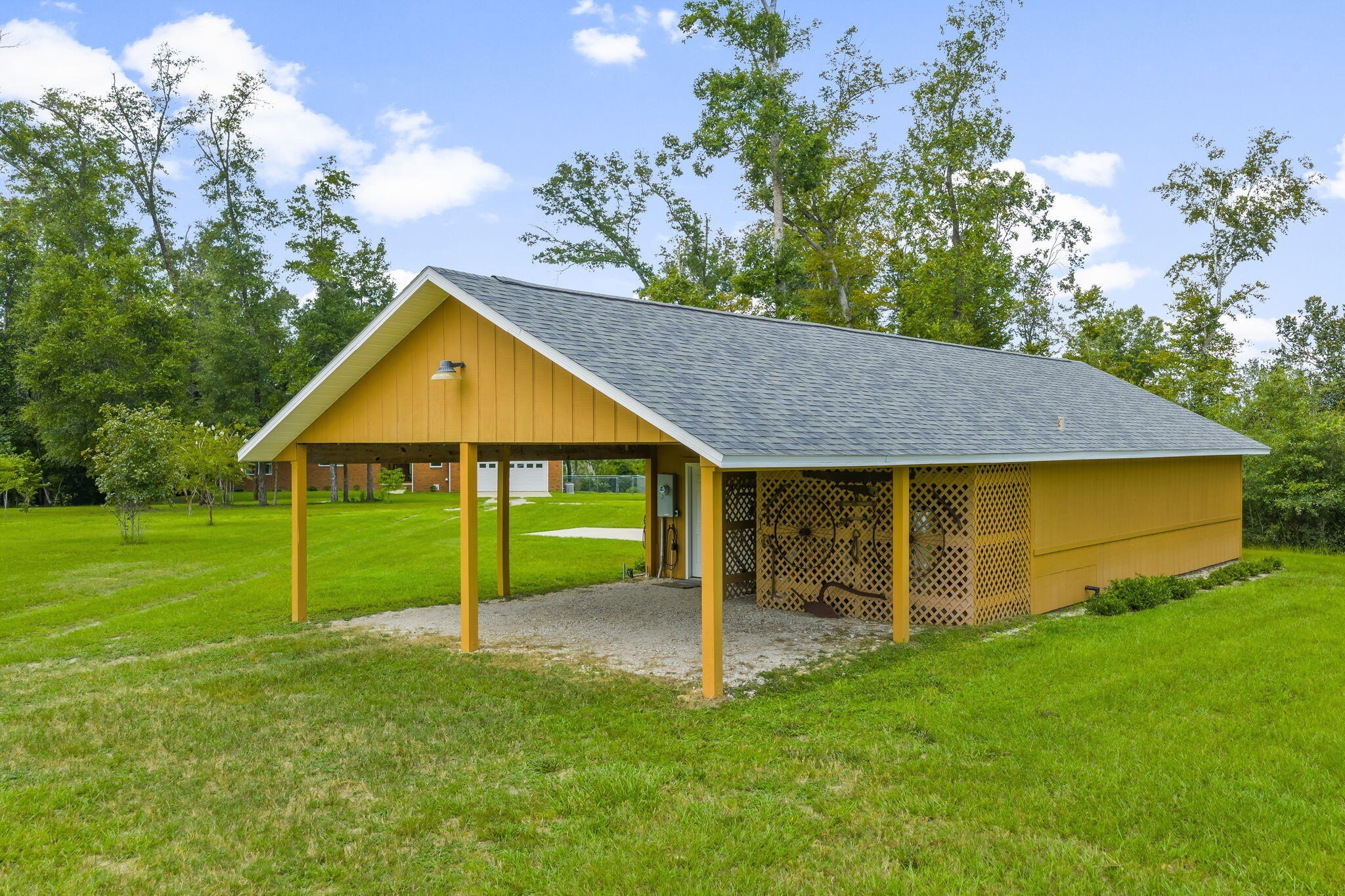 Youngstown, Florida, 32466, United States, 6 Bedrooms Bedrooms, ,6 BathroomsBathrooms,Residential,For Sale,1981831