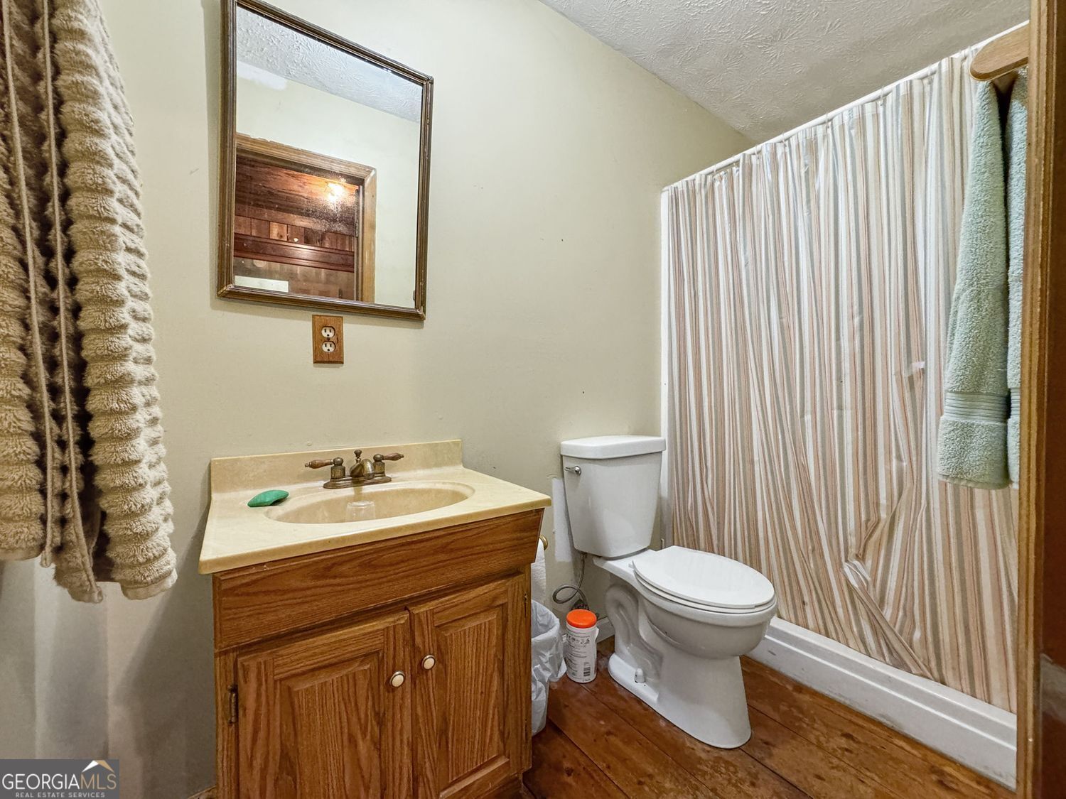 Molena, Georgia, 30258, United States, 4 Bedrooms Bedrooms, ,2 BathroomsBathrooms,Residential,For Sale,1894603