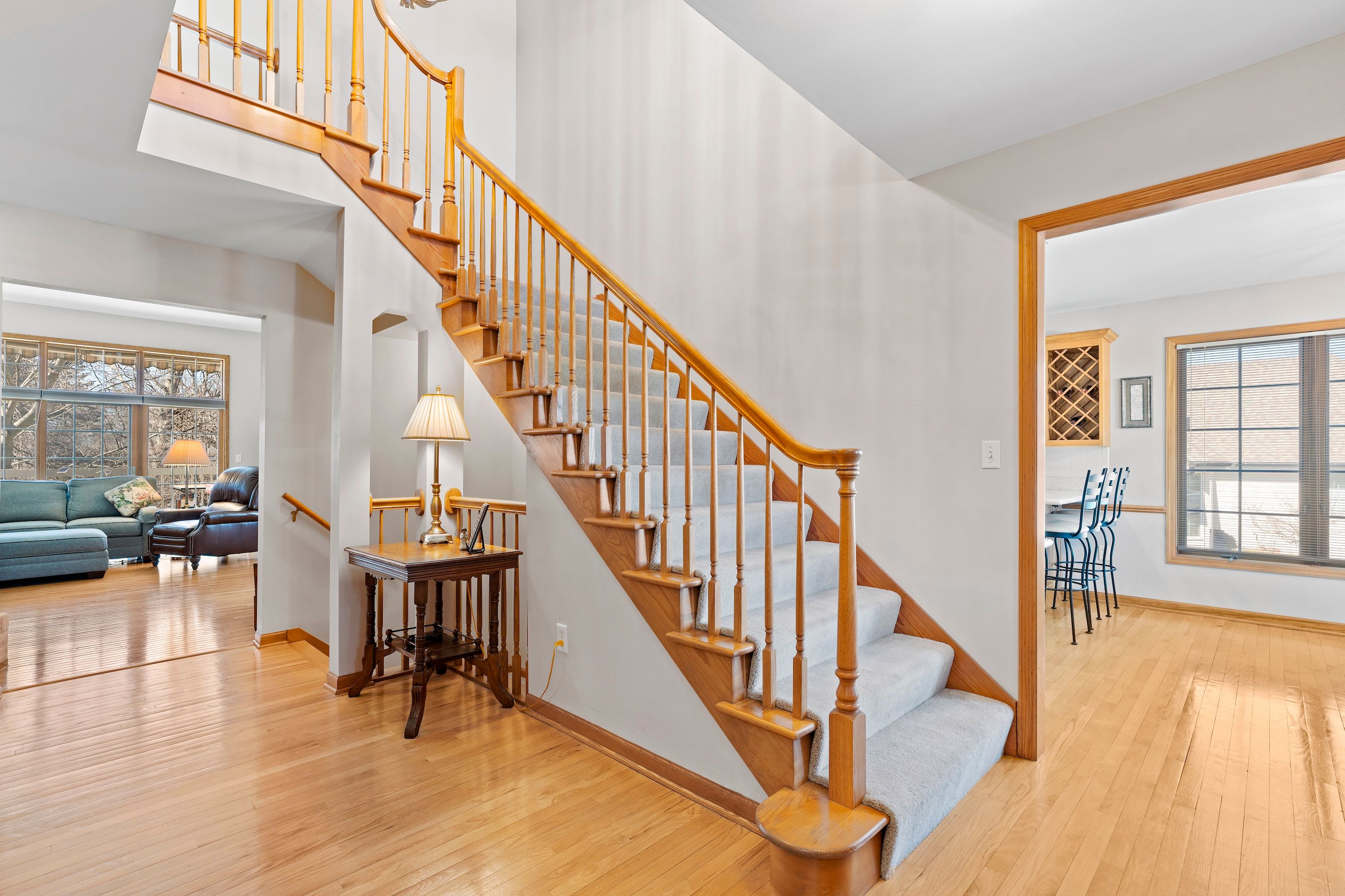  Spacious Side-by-Side Condo in Brookfield - 物件實景