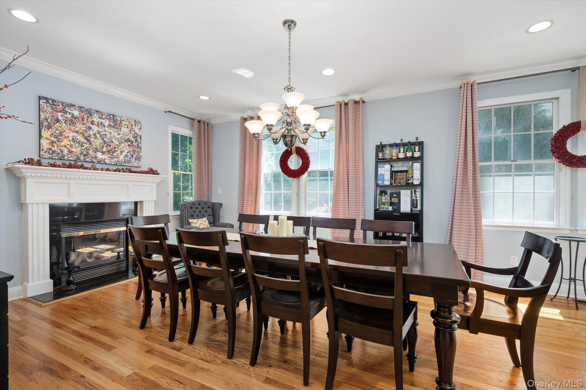 15 Church Street, Roslyn, NY, 11576 - 物件實景