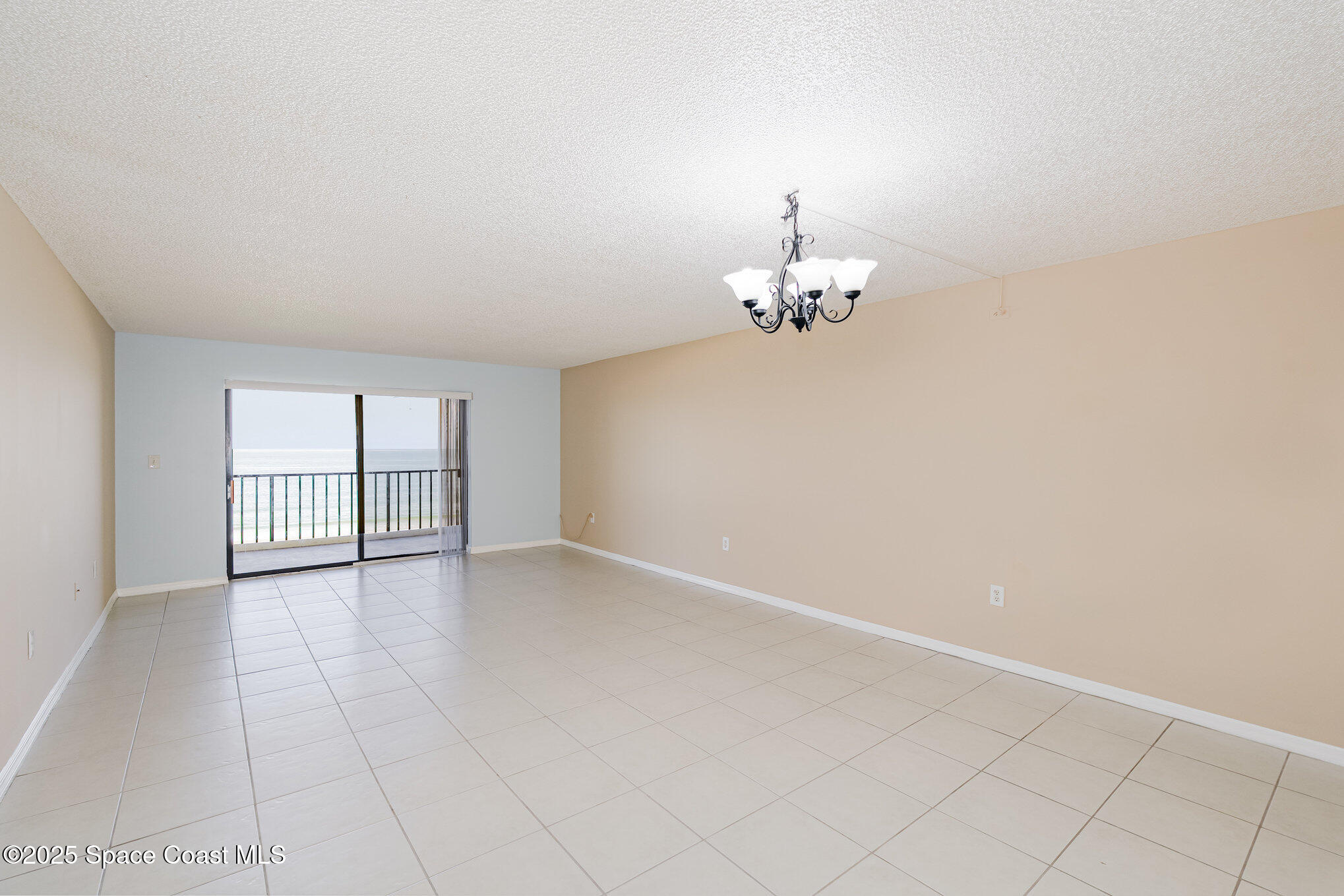 Cocoa Beach, Florida, 32931, United States, 3 Bedrooms Bedrooms, ,2 BathroomsBathrooms,Residential,For Sale,1974236