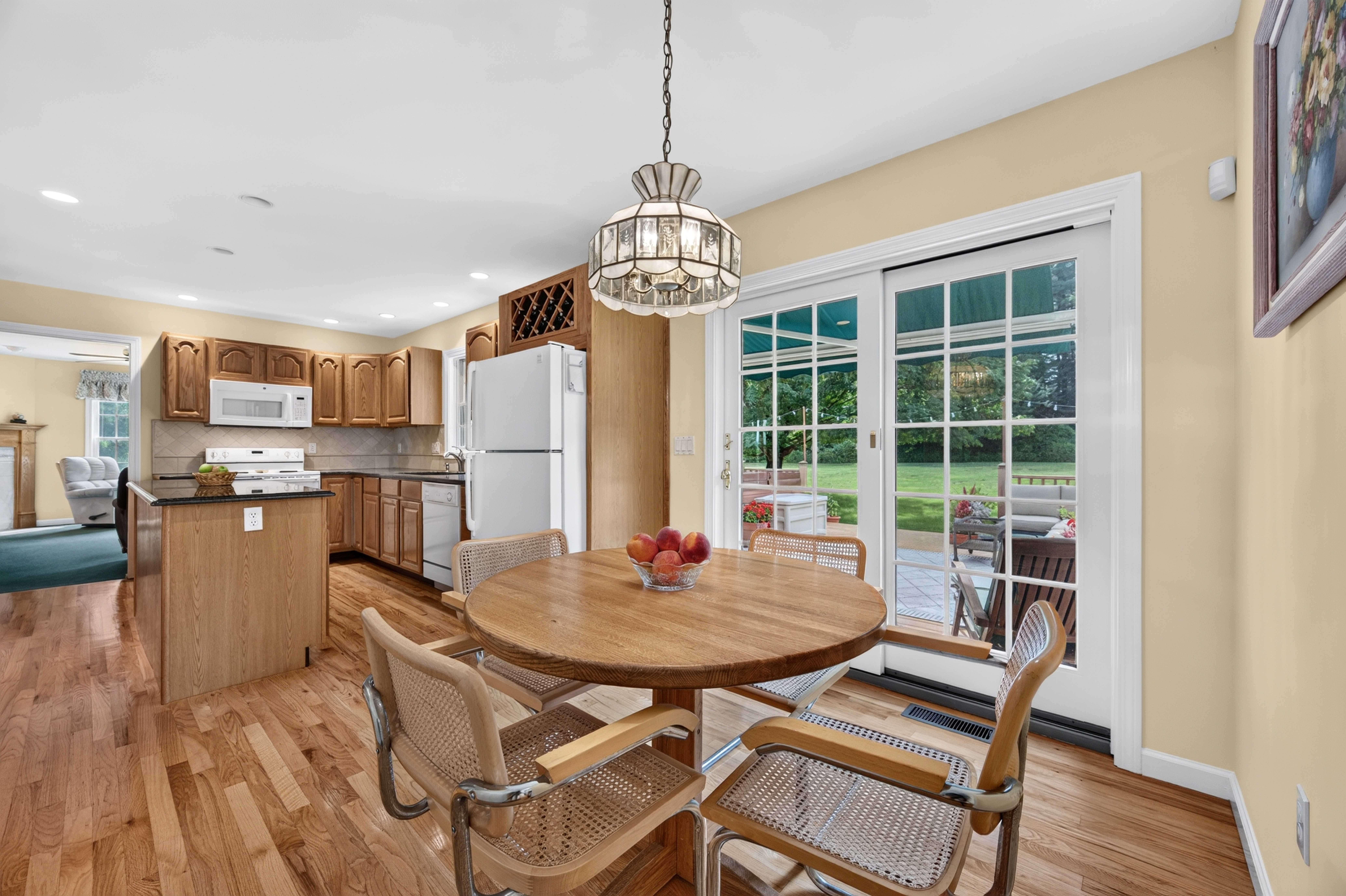  Classic Custom Colonial on Over 2 Private Acres - 物件實景