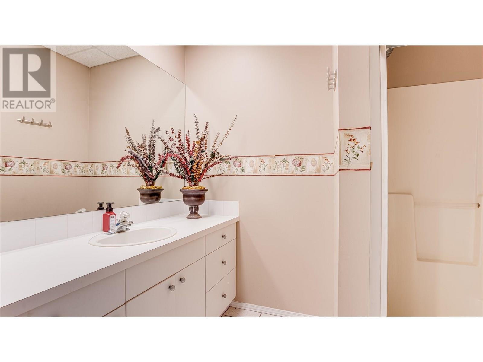 VERNON, British Columbia, V1B 2W8, CA, 5 Bedrooms Bedrooms, ,3 BathroomsBathrooms,Residential,For Sale,1901364