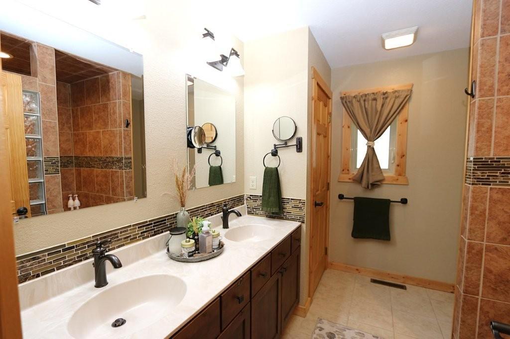 Perham, Minnesota, 56573, United States, 4 Bedrooms Bedrooms, ,2 BathroomsBathrooms,Residential,For Sale,1868914