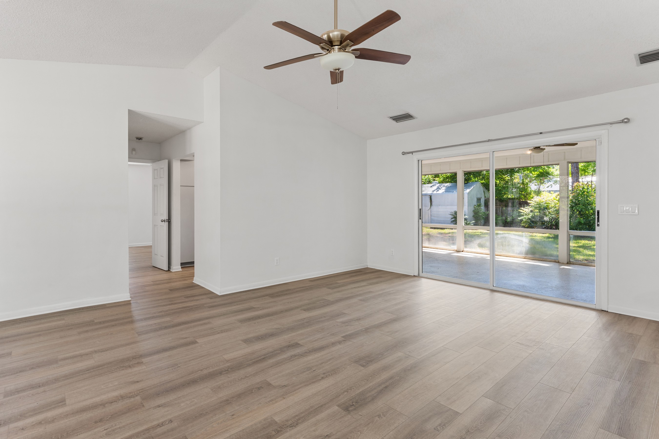  550 W 11th Avenue W, Vero Beach, FL, 32962 - 物件實景