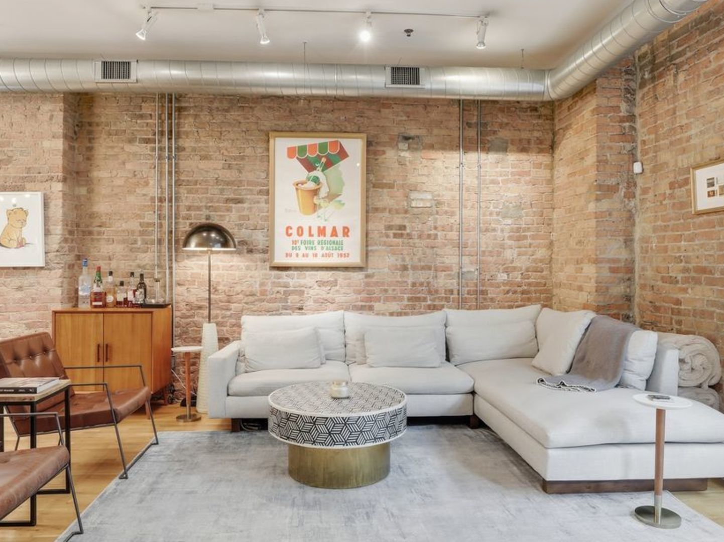 Chicago, Illinois, 60607, United States, 2 Bedrooms Bedrooms, ,2 BathroomsBathrooms,Residential,For Sale,1988374