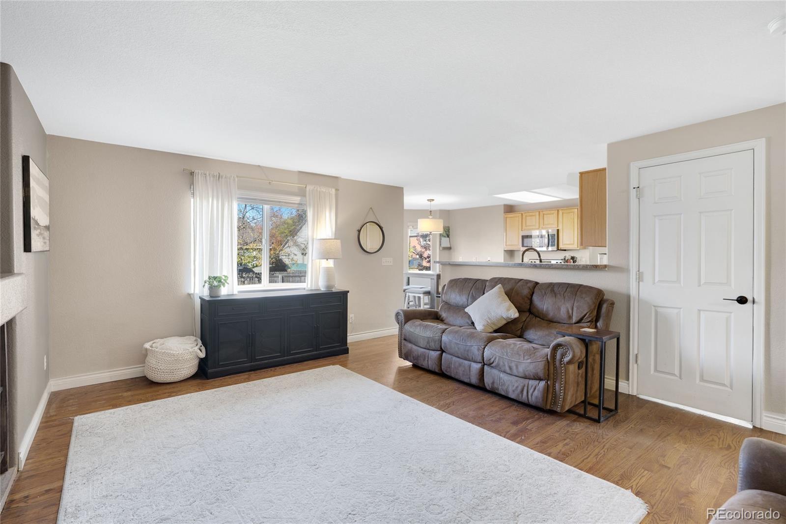 Thornton, Colorado, 80602, United States, 4 Bedrooms Bedrooms, ,3 BathroomsBathrooms,Residential,For Sale,1972750