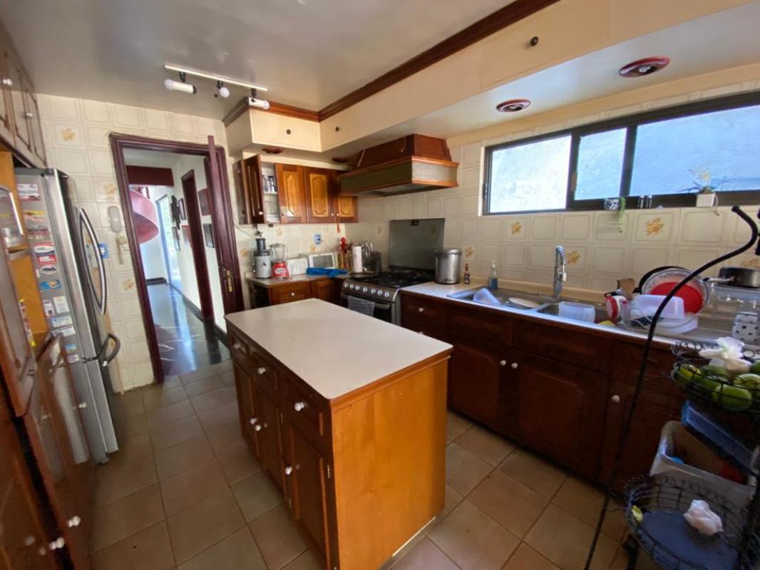 Castillo de Windsor, Atizapán de Zaragoza, Estado de México, 52938, Mexico, 4 Bedrooms Bedrooms, ,3 BathroomsBathrooms,Residential,For Sale,Castillo de Windsor,1625112