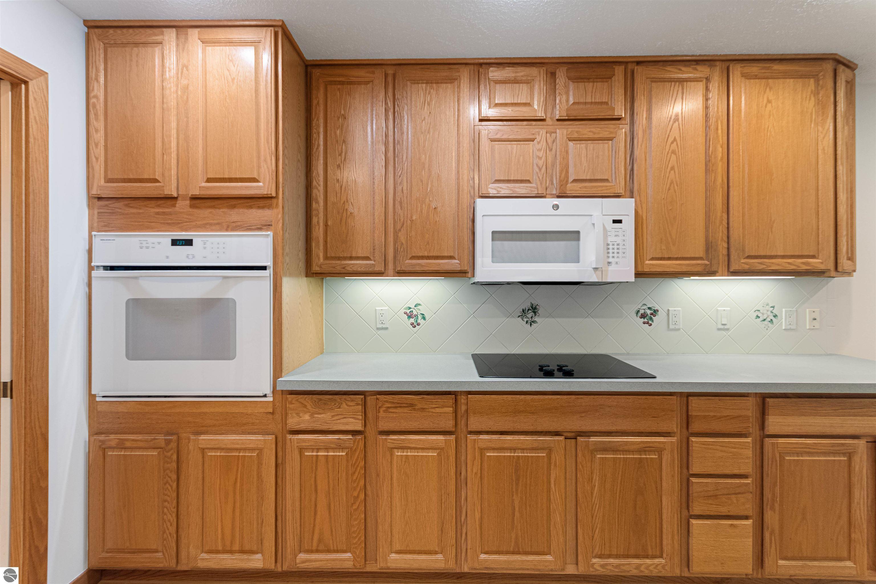 Traverse City, Michigan, 49686, United States, 3 Bedrooms Bedrooms, ,3 BathroomsBathrooms,Residential,For Sale,1942277