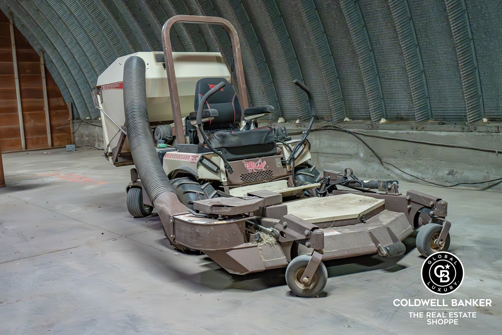 Garden City, Kansas, 67846, United States, 4 Bedrooms Bedrooms, ,Residential,For Sale,2003039