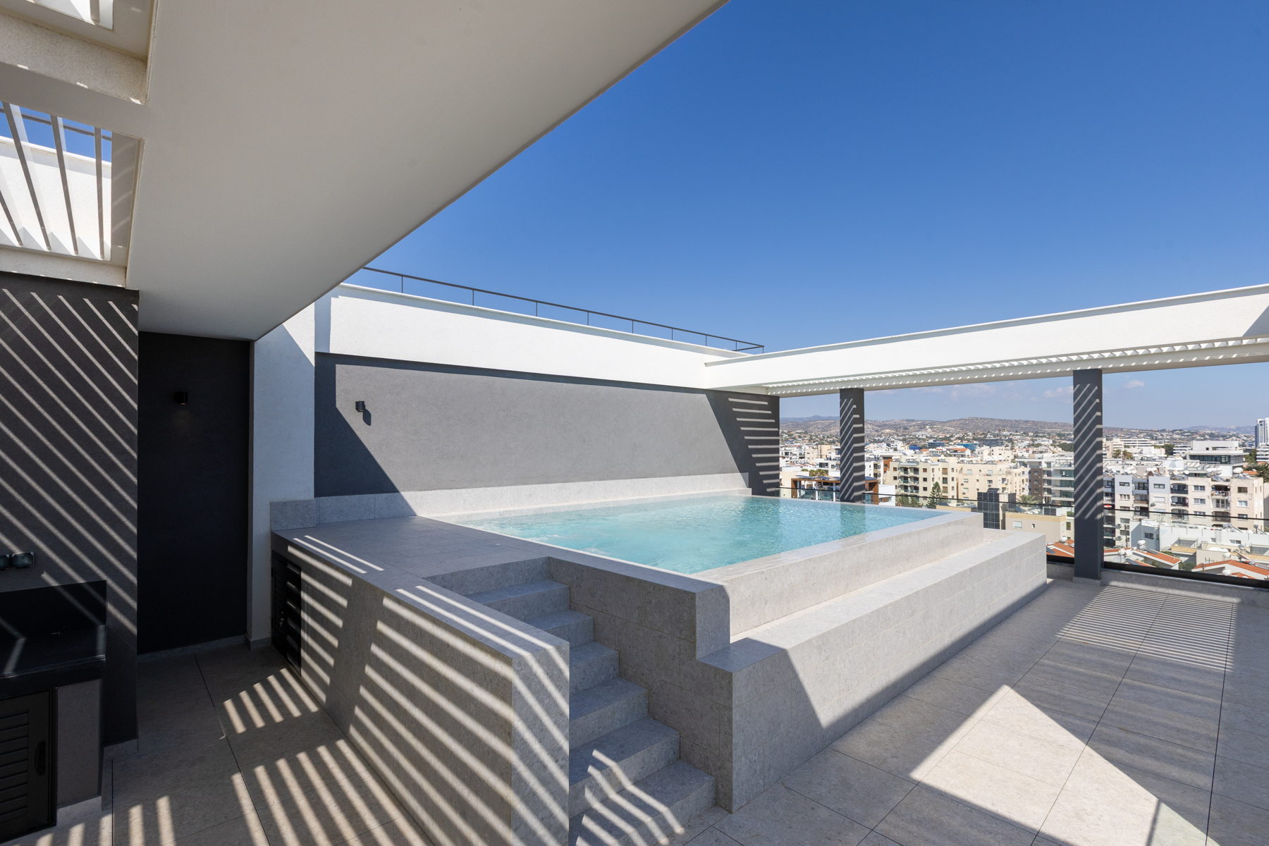  Sea View Penthouse with Rooftop Pool & Sauna, Germasogeia, Limassol - 物件實景