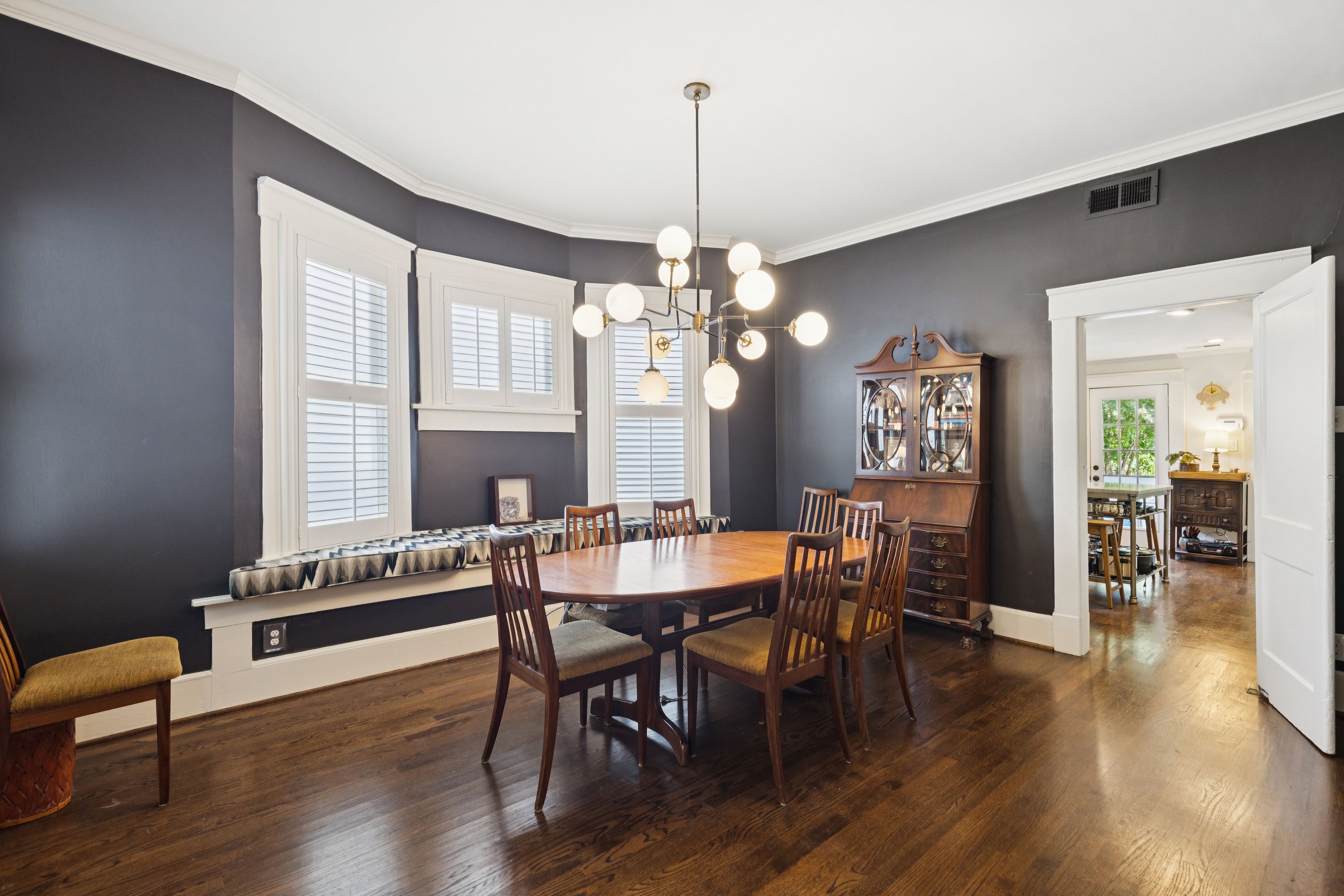  Whimsical in Winnetka Heights - 物件實景