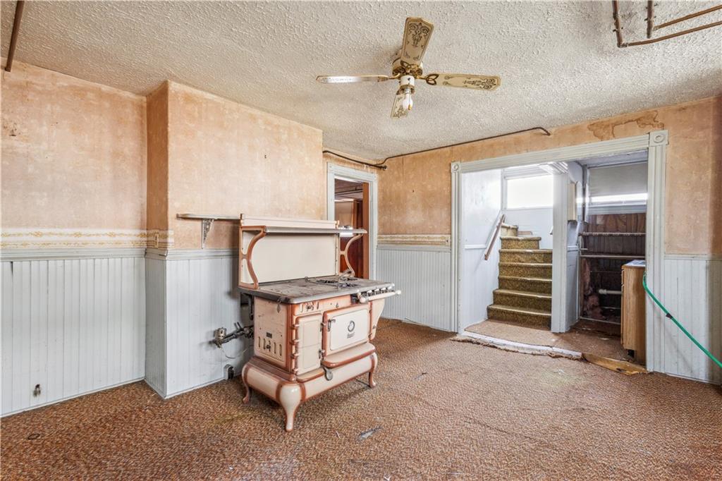 Providence, Rhode Island, 02905, United States, 6 Bedrooms Bedrooms, ,3 BathroomsBathrooms,Residential,For Sale,1928743