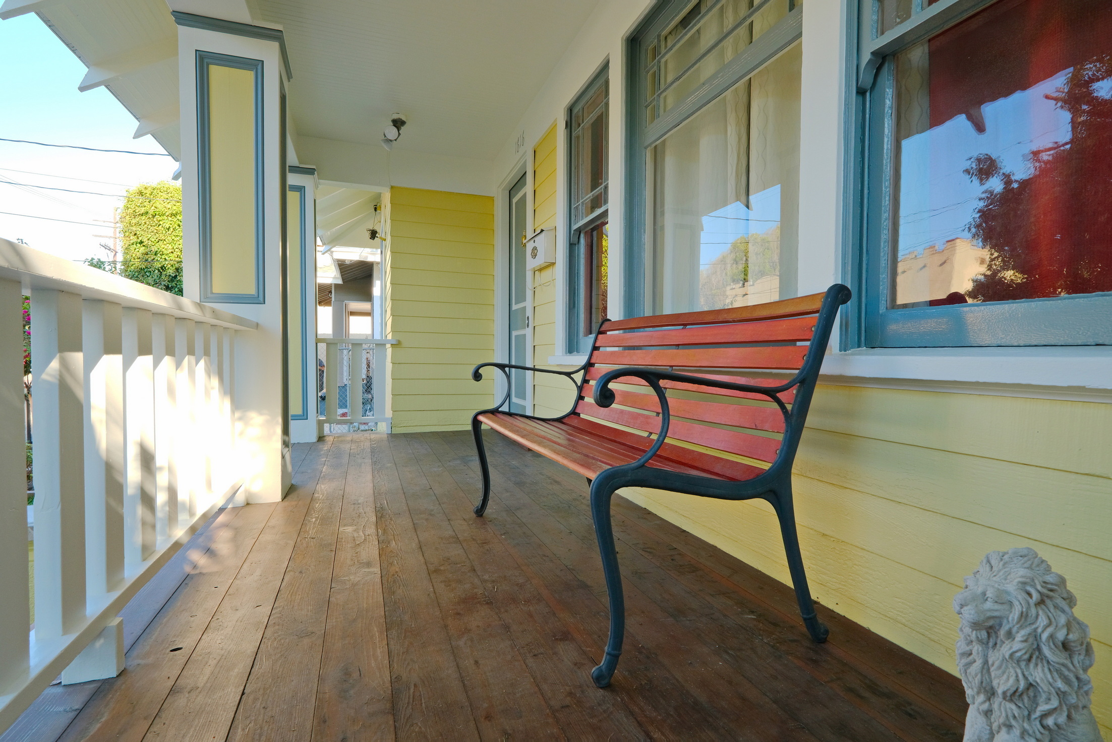 Los Angeles, California, 90007, United States, 2 Bedrooms Bedrooms, ,1 BathroomBathrooms,Residential,For Sale,1737076