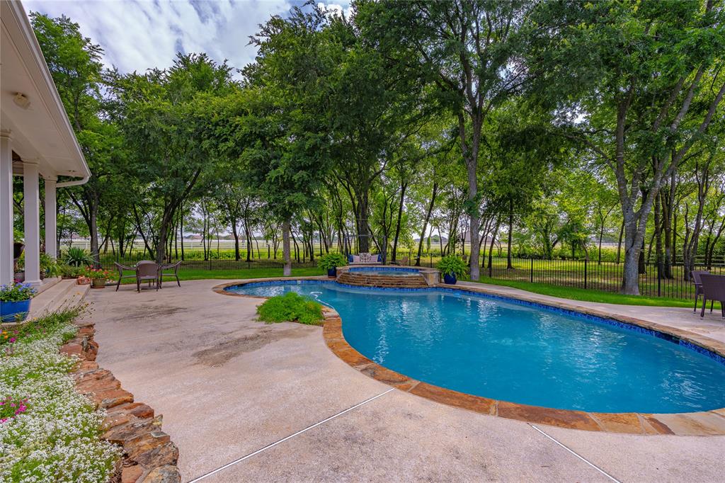 Red Oak, Texas, 75154, United States, 4 Bedrooms Bedrooms, ,4 BathroomsBathrooms,Residential,For Sale,1938334