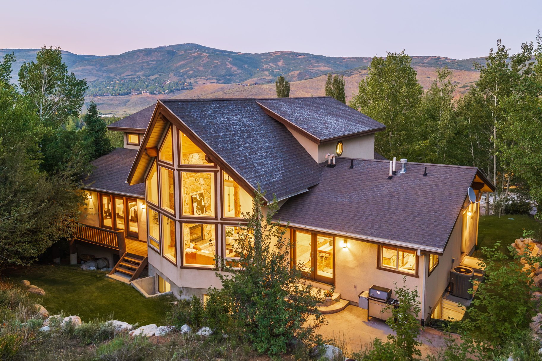  Mountain Contemporary Retreat Among the Trees in Lower Pinebrook - 物件實景