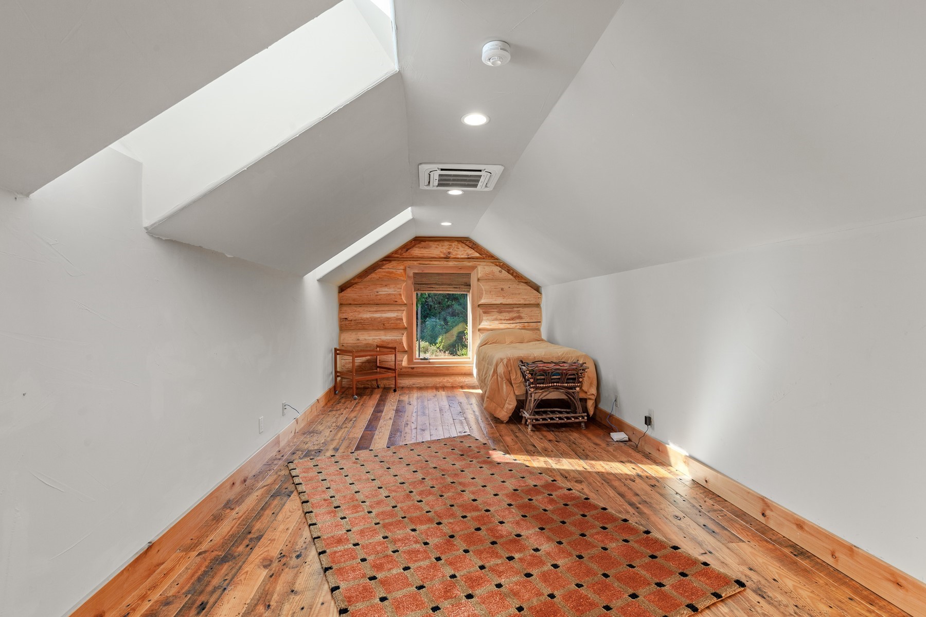  Log Estate overlooking Lake Coeur d