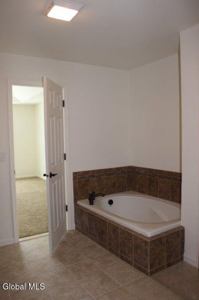 Mechanicville, New York, 12118, United States, 4 Bedrooms Bedrooms, ,3 BathroomsBathrooms,Residential,For Sale,1989044