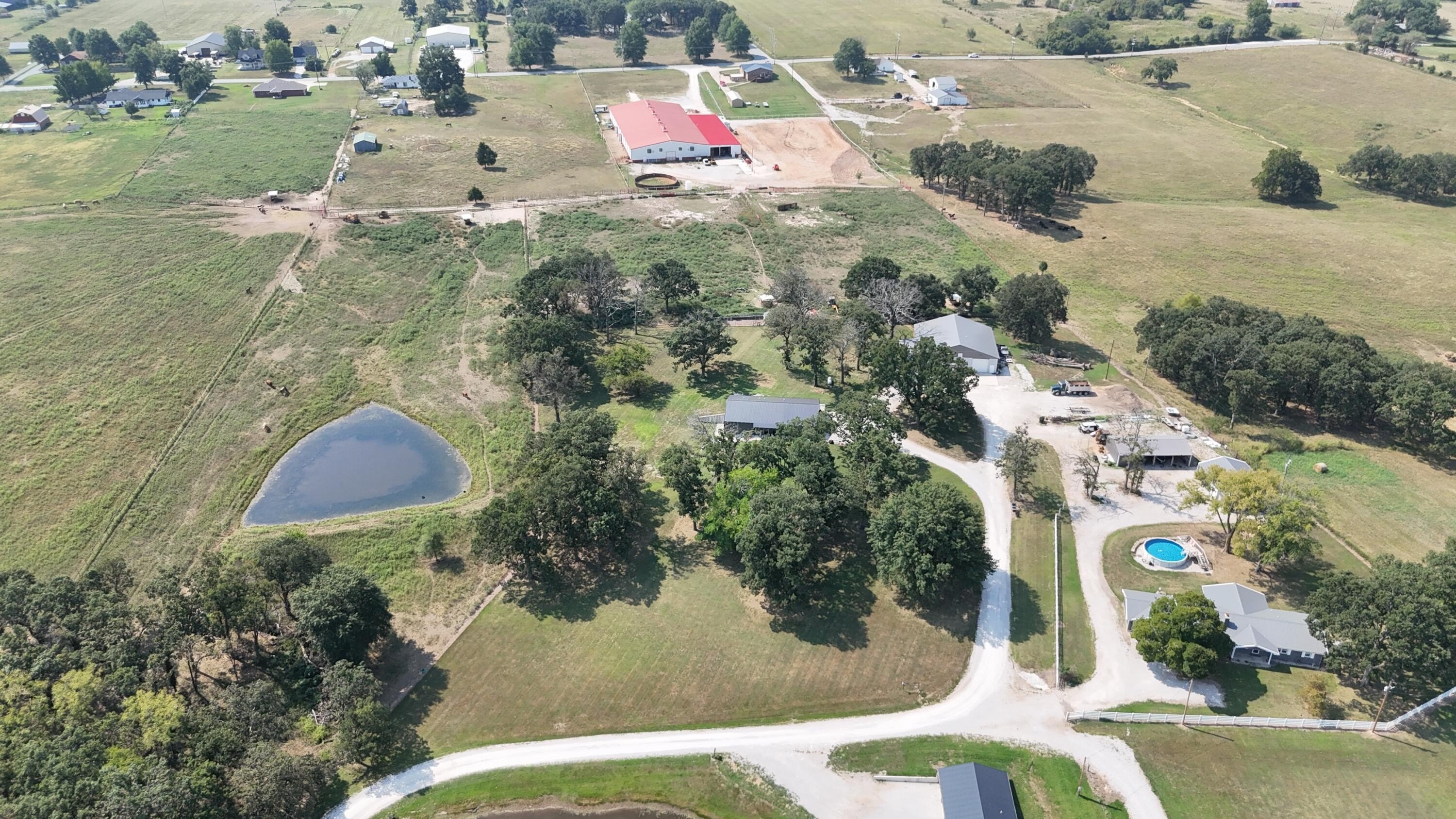 Bolivar, Missouri, 65613, United States, 2 Bedrooms Bedrooms, ,3 BathroomsBathrooms,Residential,For Sale,1975211