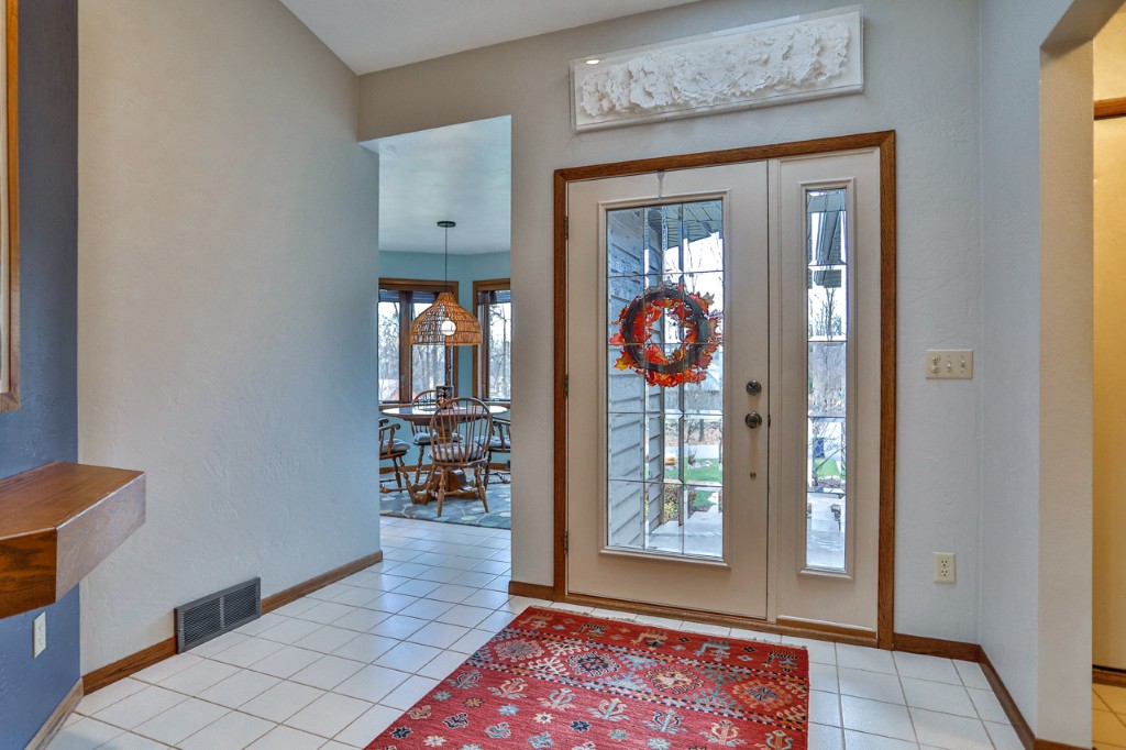 Wausau, Wisconsin, 54401, United States, 3 Bedrooms Bedrooms, ,3 BathroomsBathrooms,Residential,For Sale,1997344