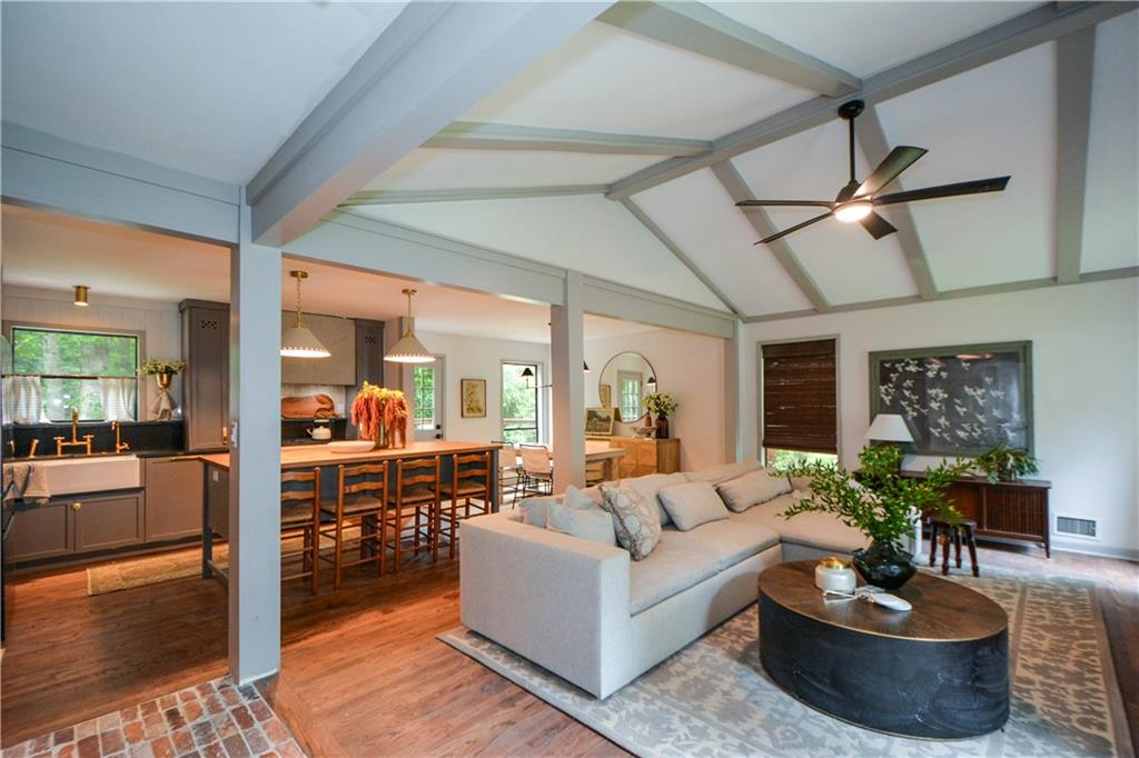 Marietta, Georgia, 30062, United States, 5 Bedrooms Bedrooms, ,3 BathroomsBathrooms,Residential,For Sale,1901486