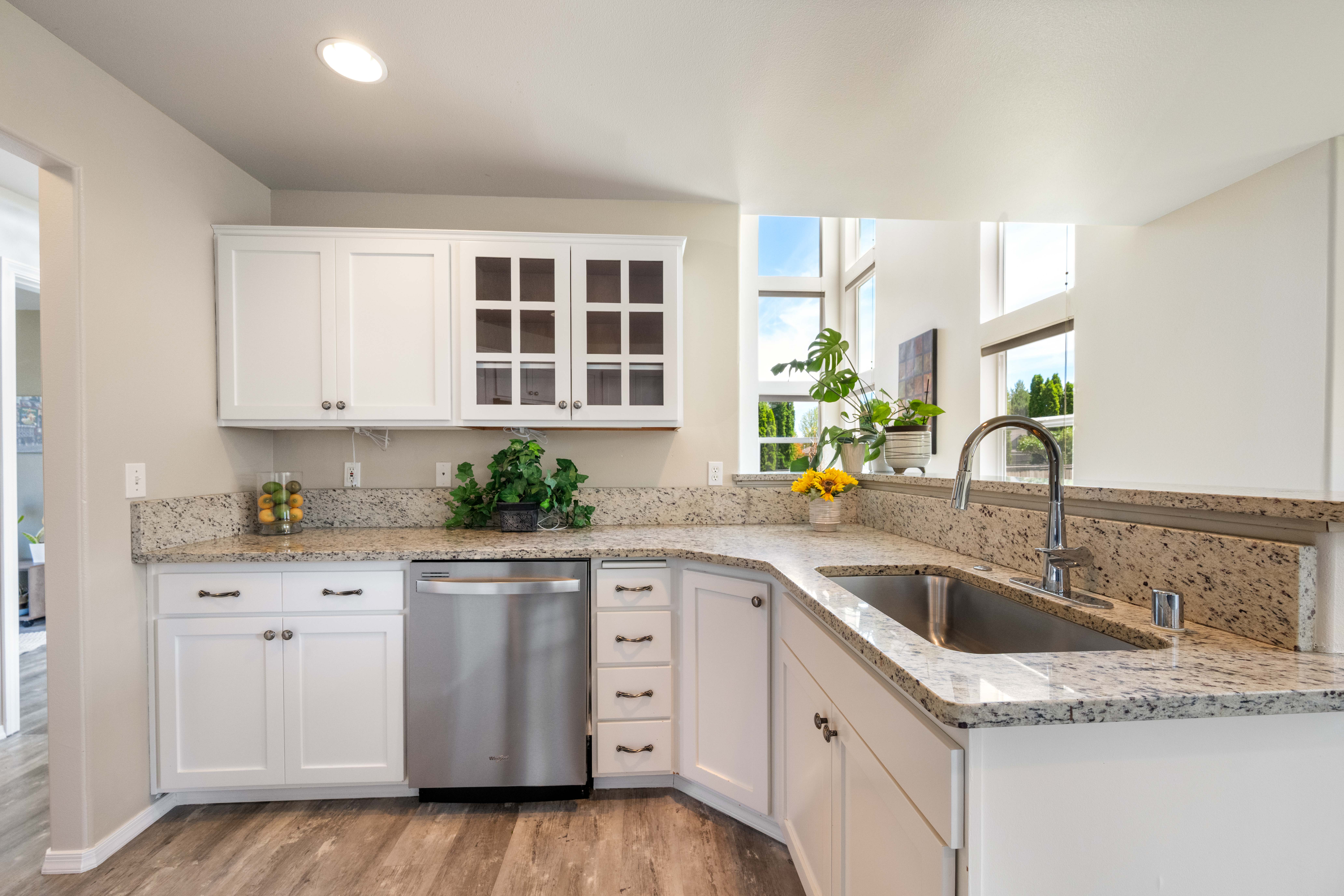  4+ Bedrooms with 3 car garage in Creekstone - 物件實景