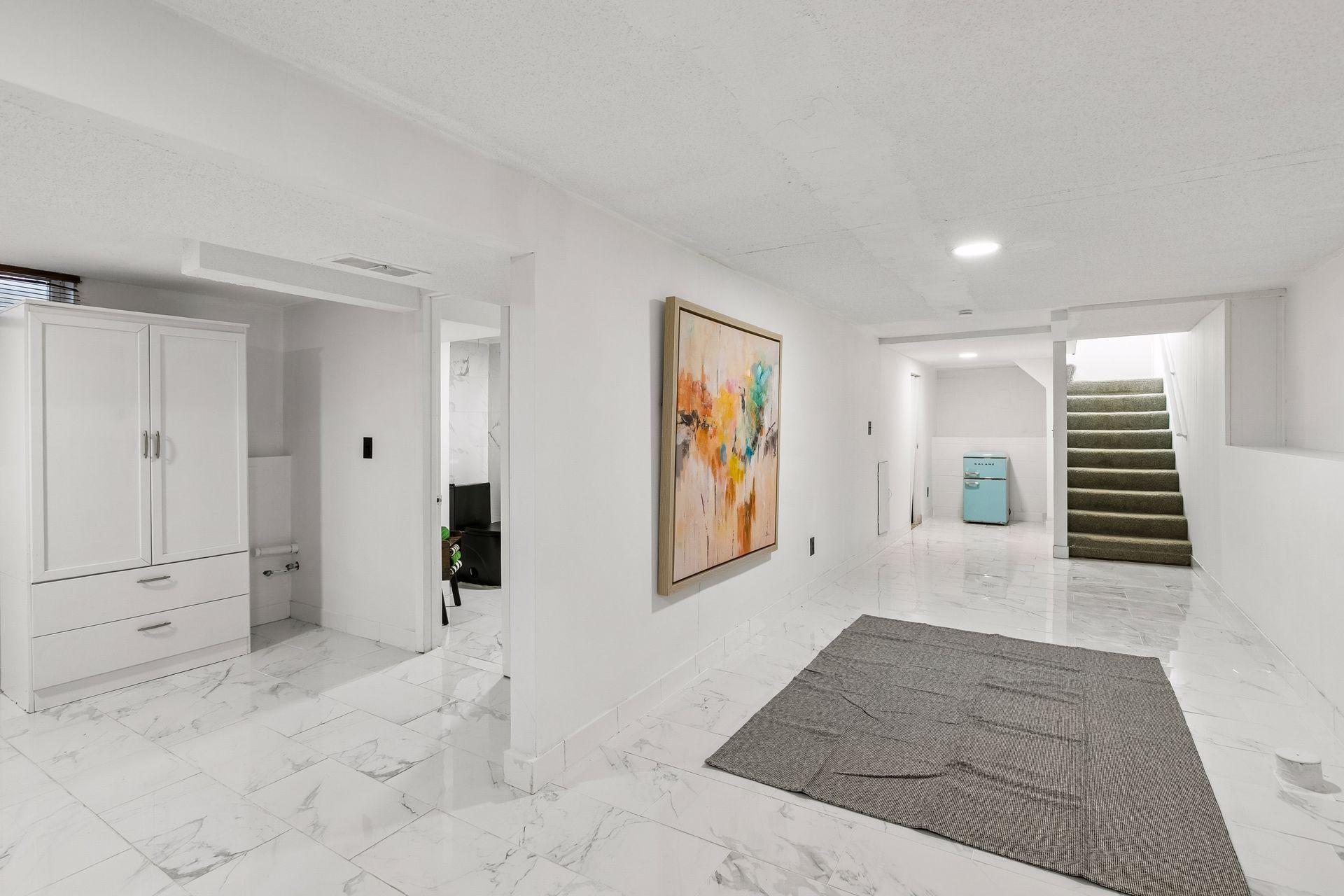  Modern Rambler with Designer Finishes - 物件實景