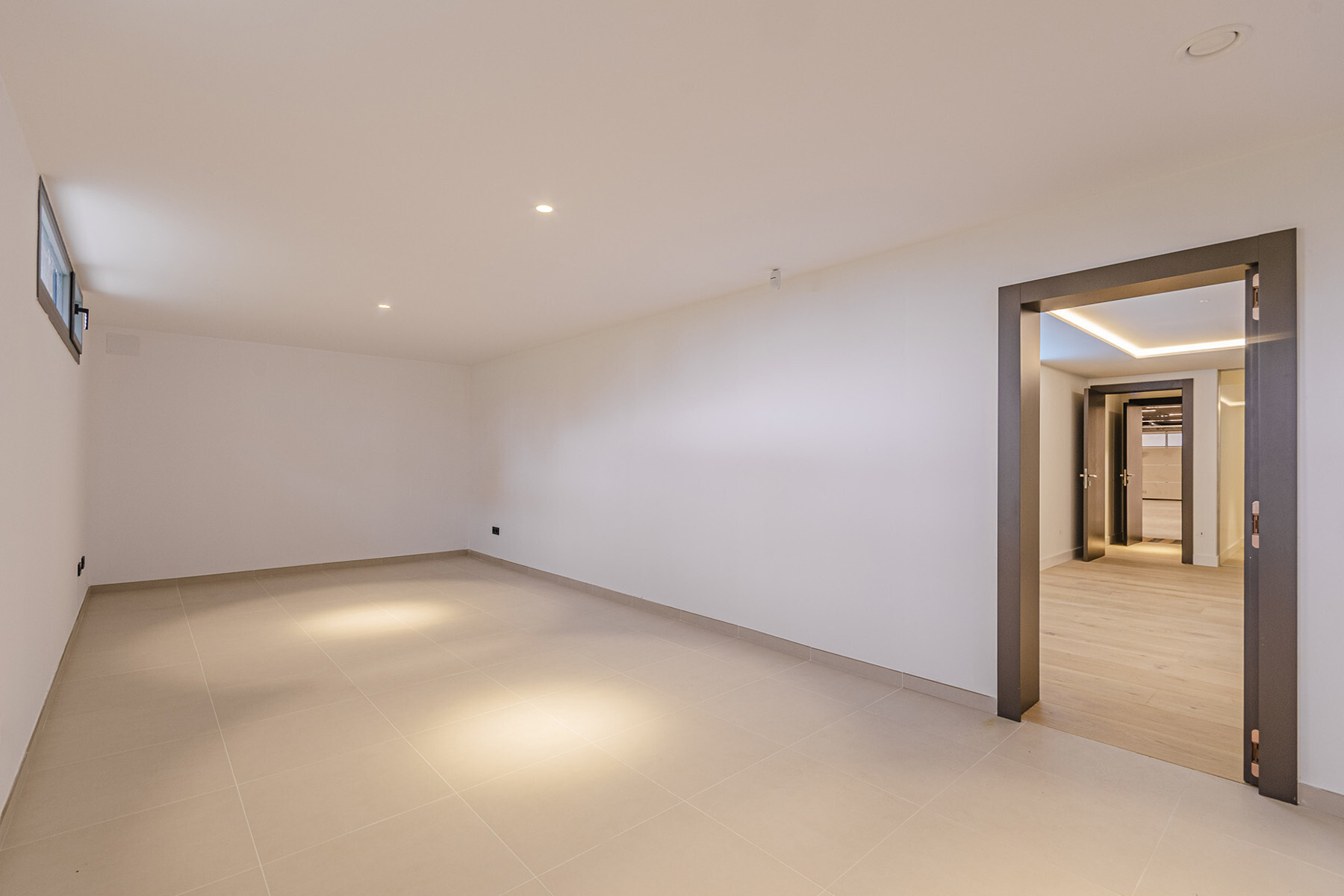  Pedralbes: villa with pool, spa, and advanced home automation - 物件實景