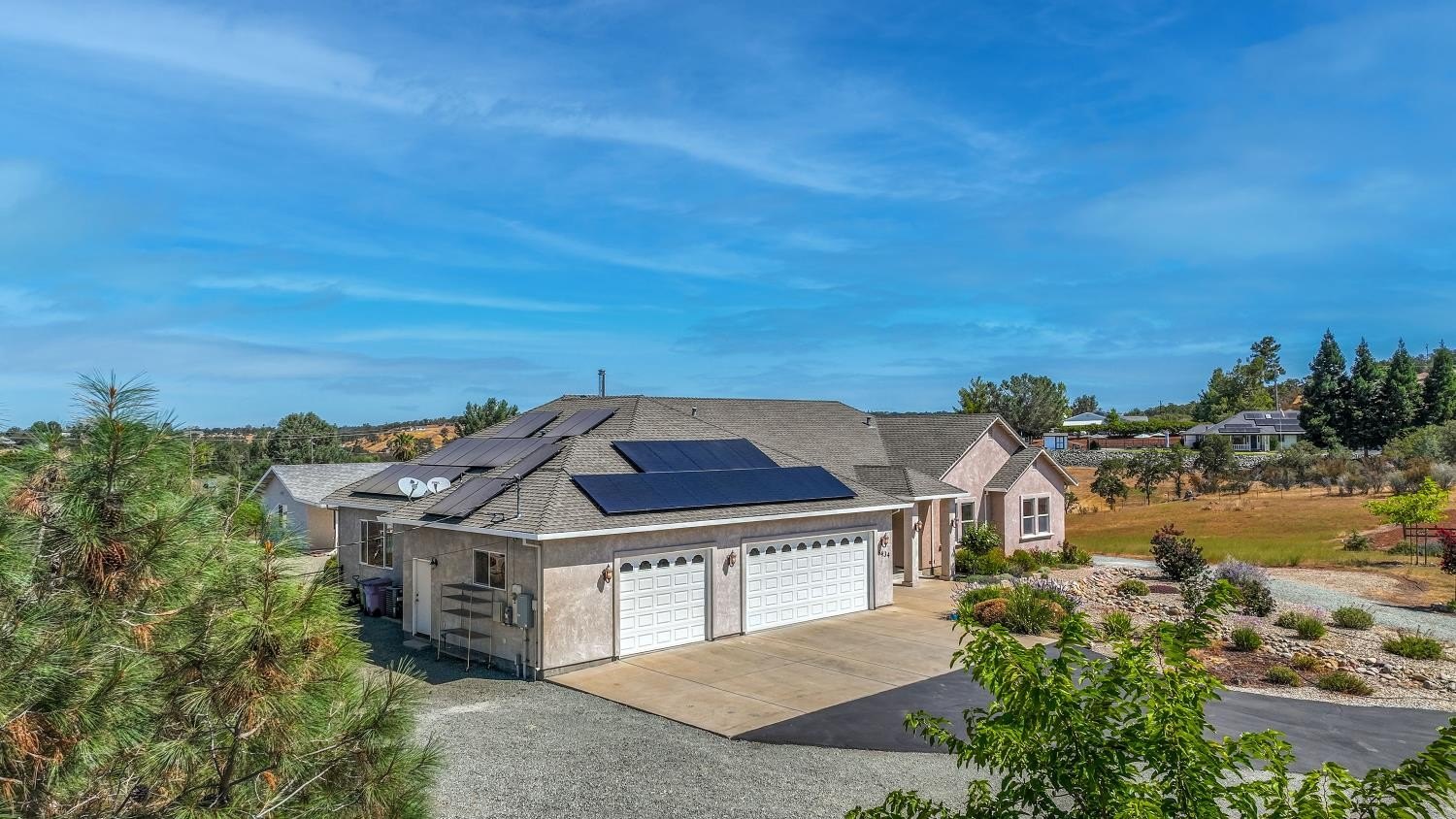 Valley Springs, California, 95252, United States, 3 Bedrooms Bedrooms, ,4 BathroomsBathrooms,Residential,For Sale,1981868