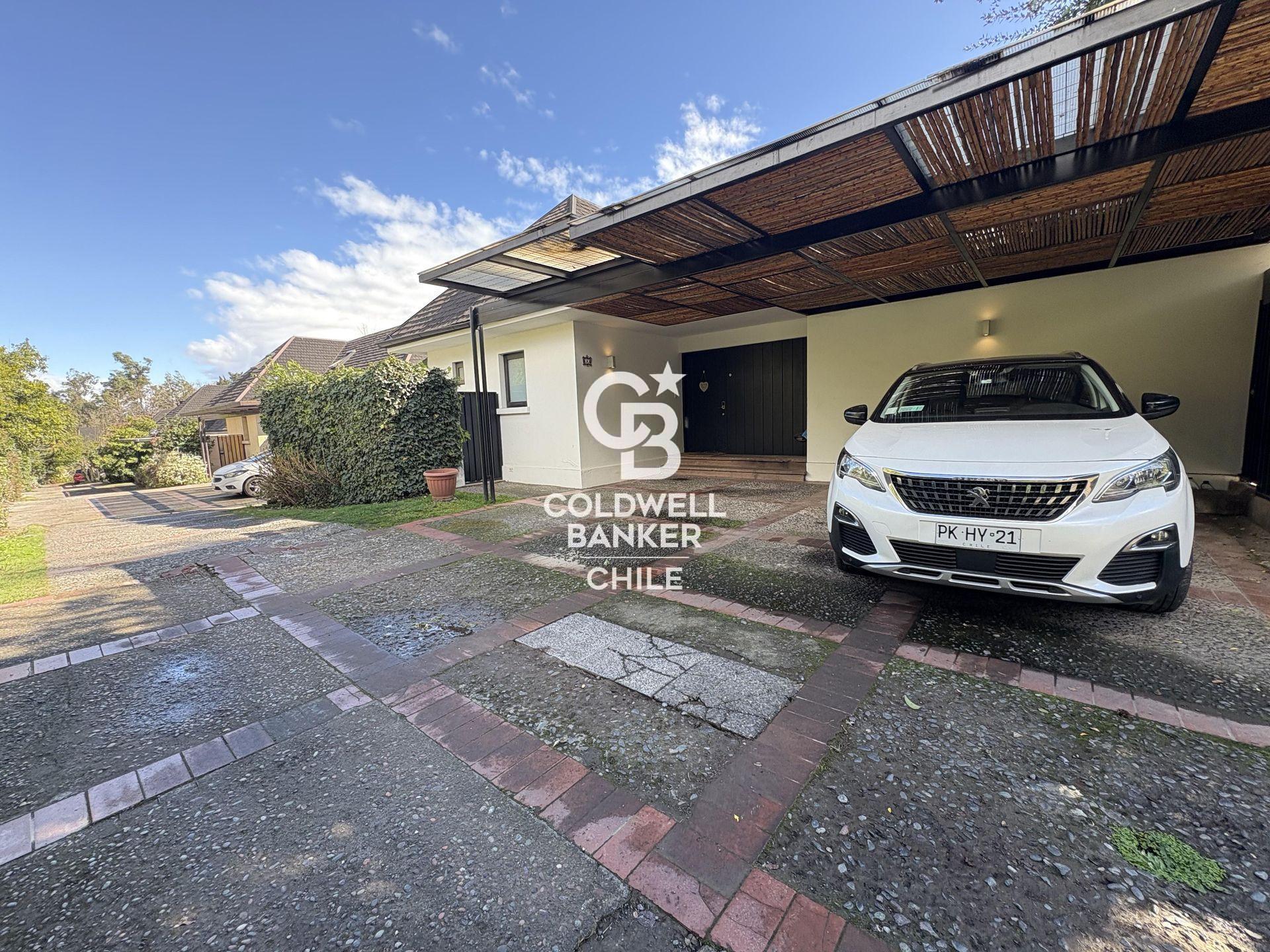 Las Condes, Chile, 5 Bedrooms Bedrooms, ,4 BathroomsBathrooms,Residential,For Sale,1932128