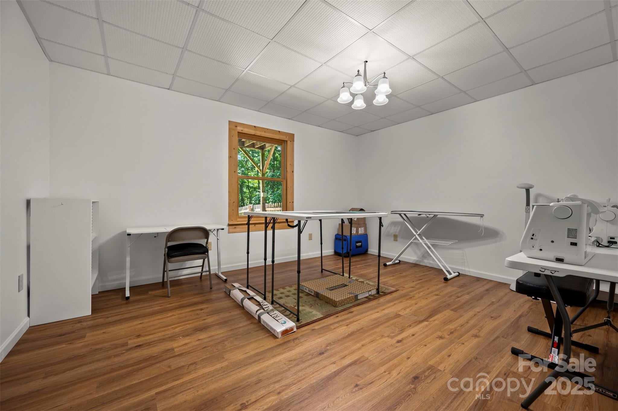 Saluda, North Carolina, 28773, United States, 3 Bedrooms Bedrooms, ,3 BathroomsBathrooms,Residential,For Sale,1978882