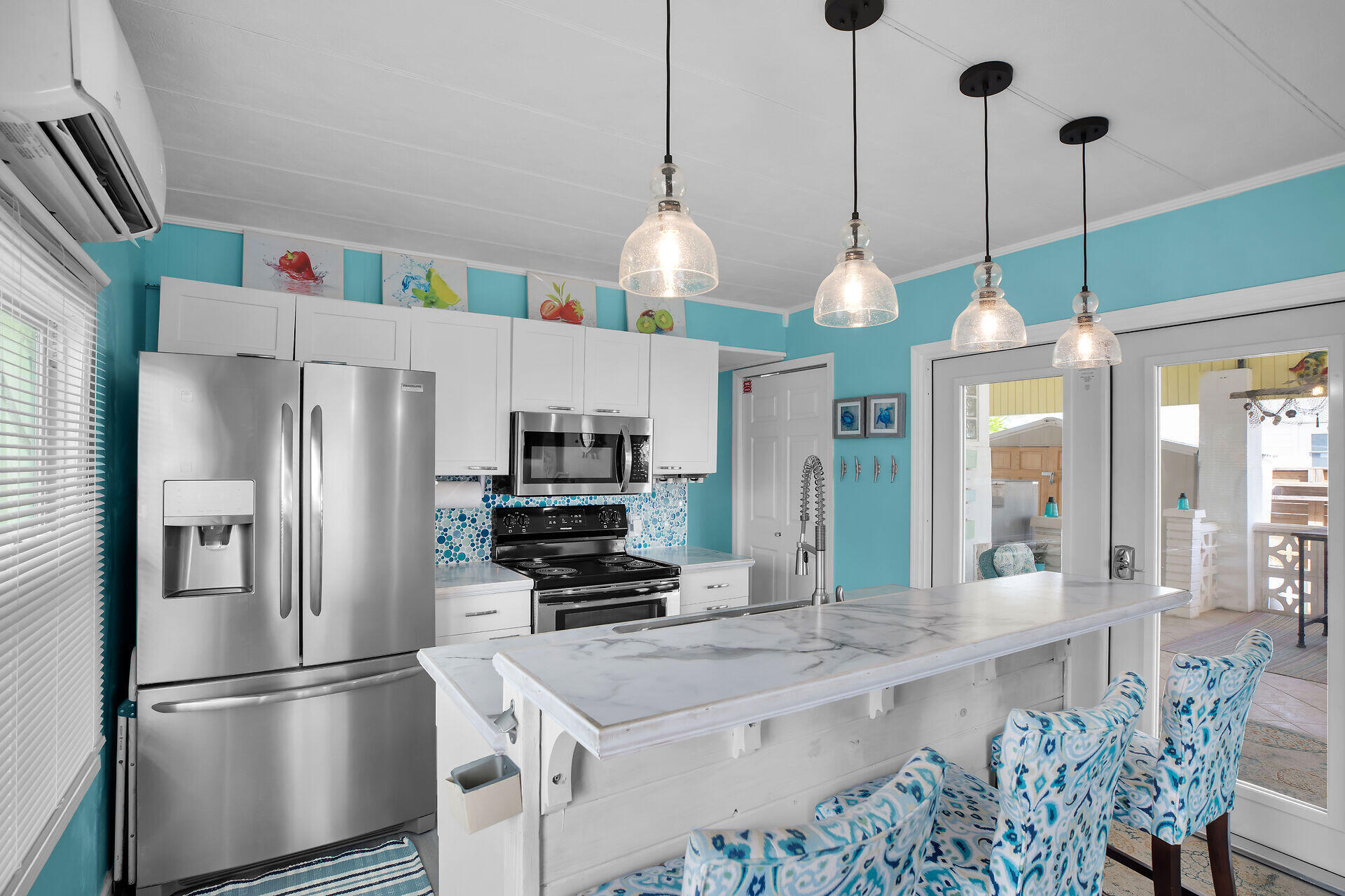 MARATHON, Florida, 33050, United States, 2 Bedrooms Bedrooms, ,2 BathroomsBathrooms,Residential,For Sale,1903685