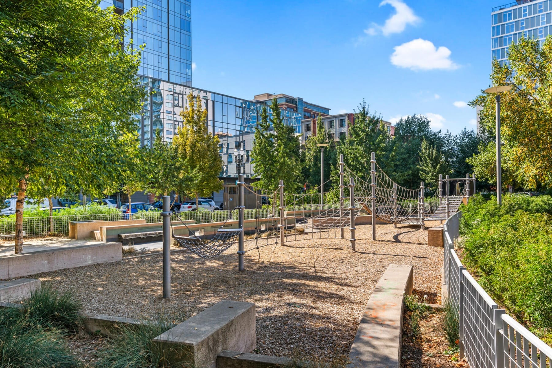  1075 NW NORTHRUP ST #204 Portland, OR 97209 - 物件實景
