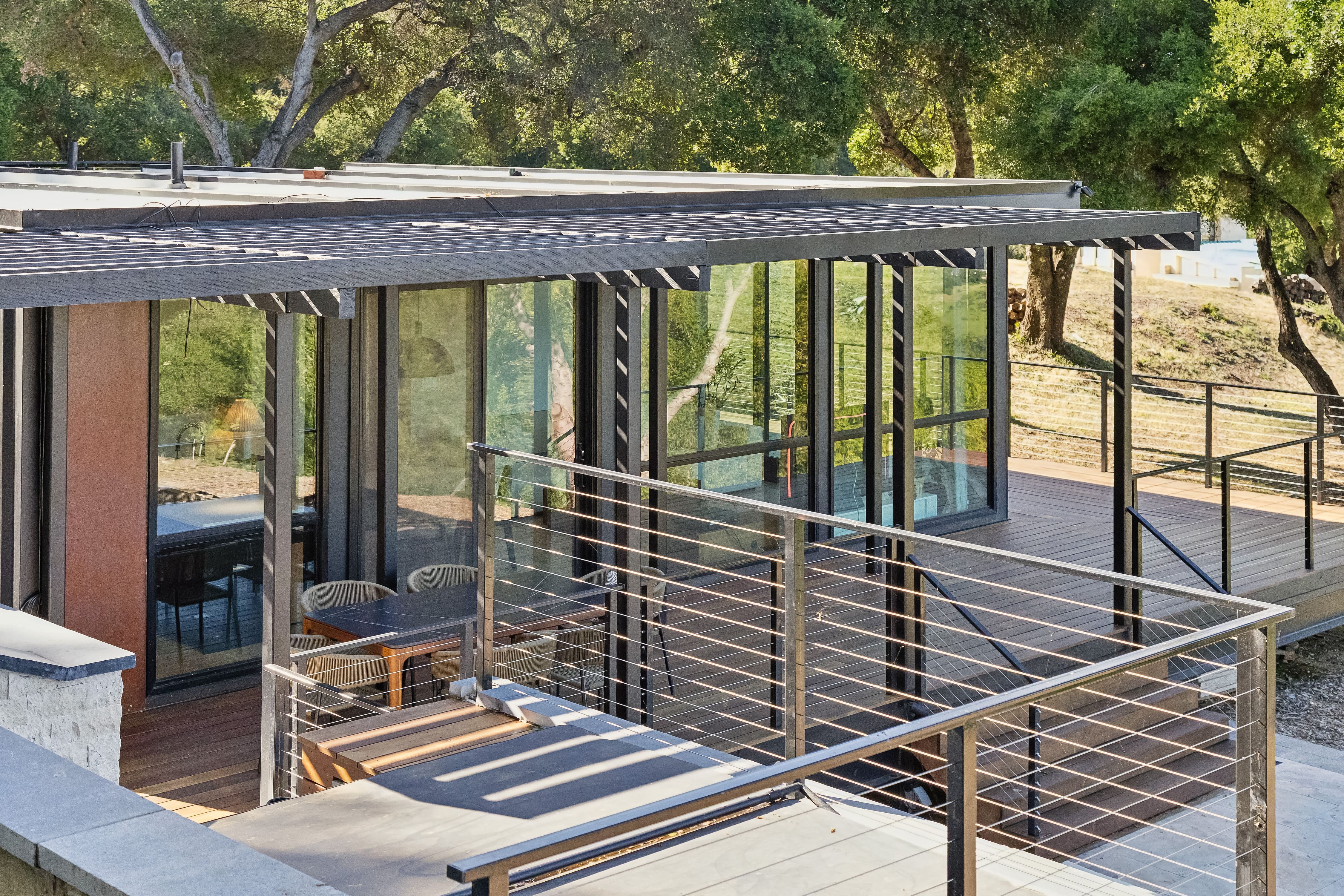  Modern Off-Grid Compound with Panoramic Valley Views - 物件實景