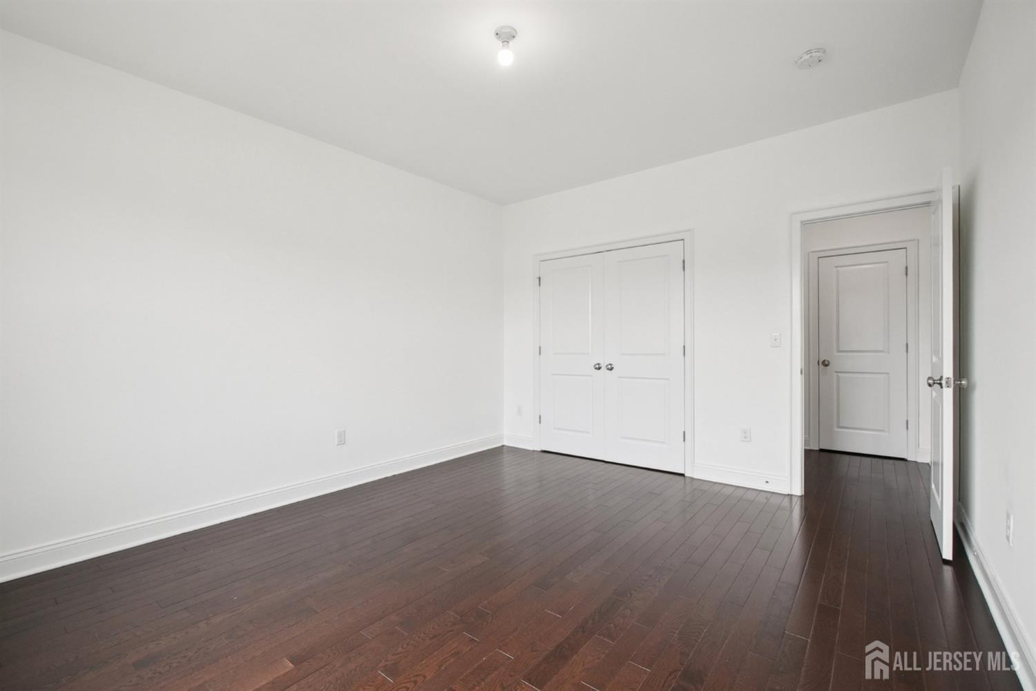 Franklin Twsp, New Jersey, 08873, United States, 2 Bedrooms Bedrooms, ,3 BathroomsBathrooms,Residential,For Sale,2003285